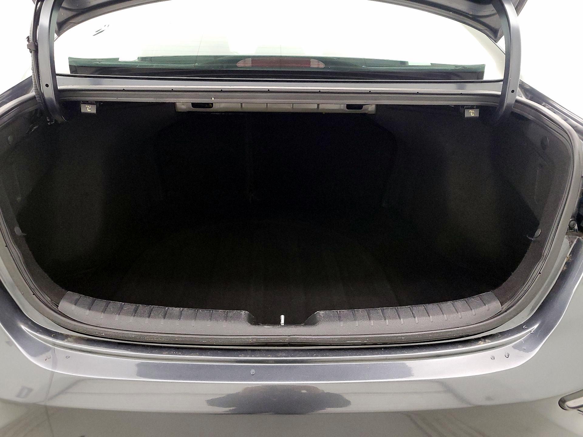 Thumbnail: 2020 Kia Forte - 20