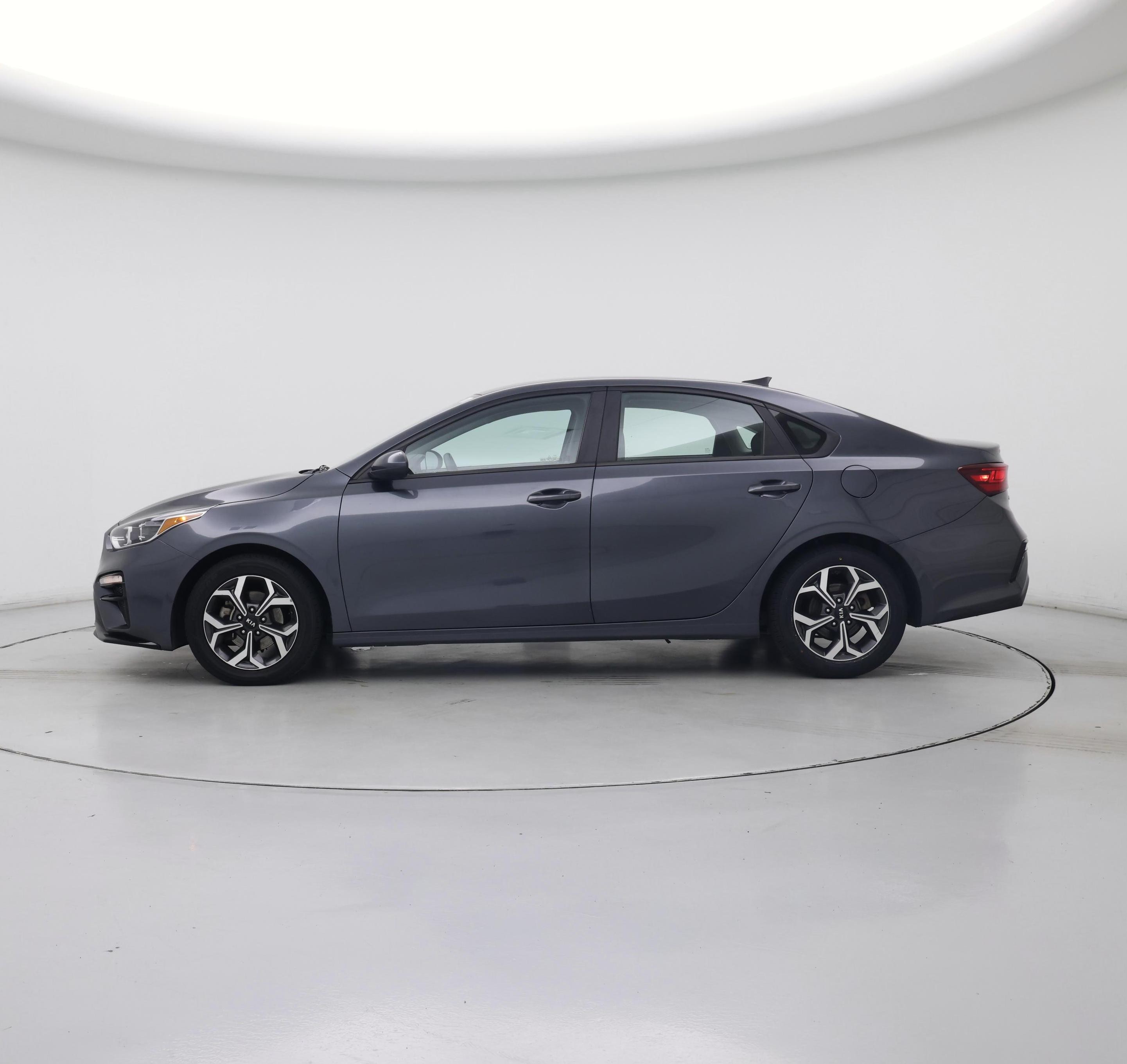 Thumbnail: 2020 Kia Forte - 3
