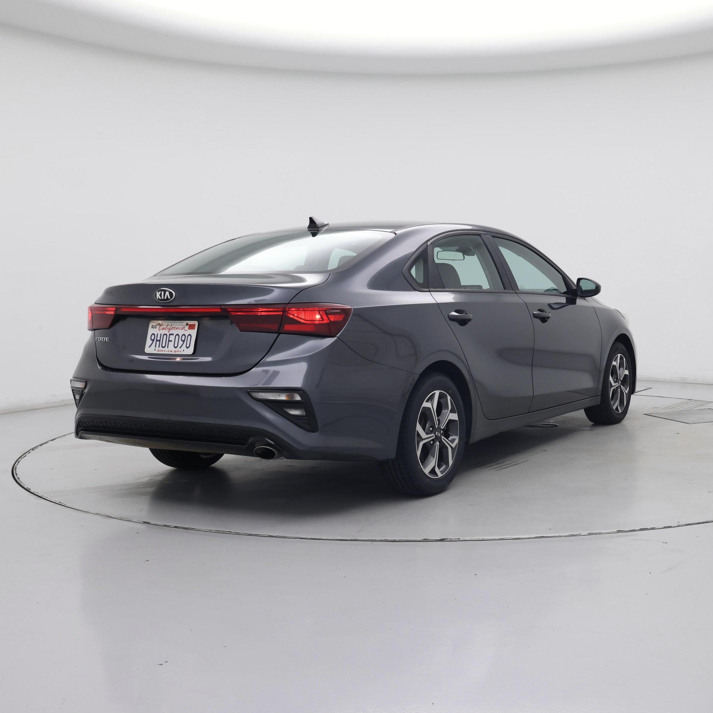 Thumbnail: 2020 Kia Forte - 8