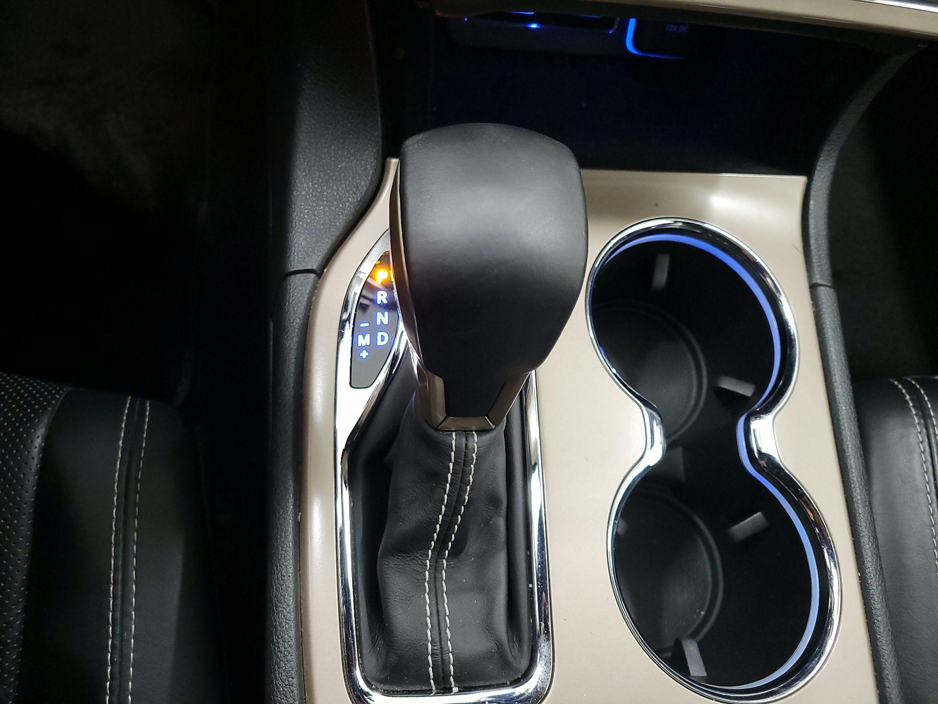 Thumbnail: 2017 Jeep Grand Cherokee - 17