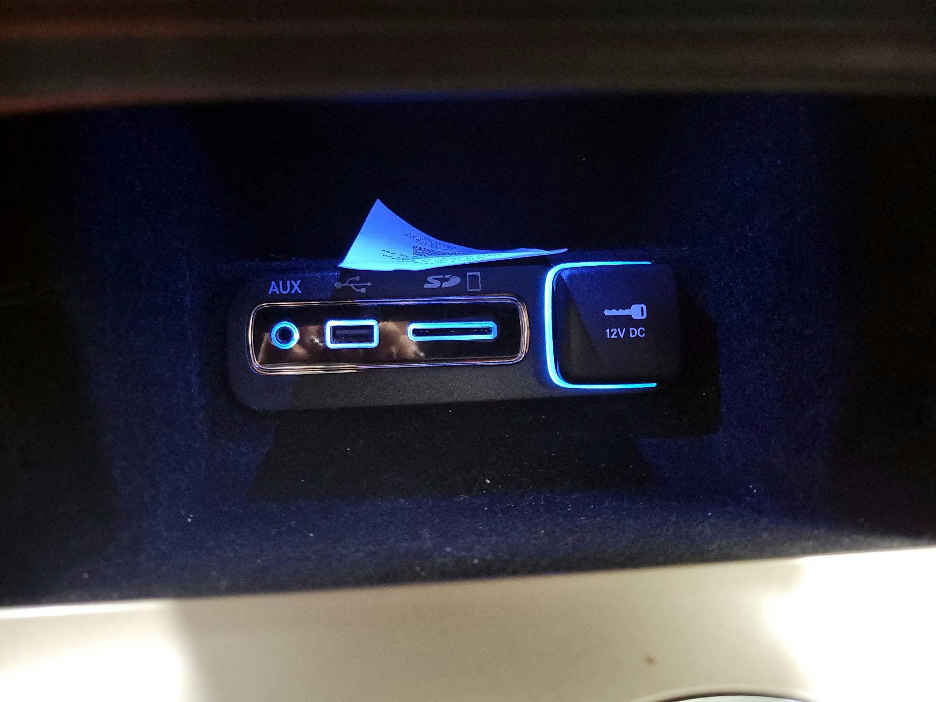 Thumbnail: 2017 Jeep Grand Cherokee - 18