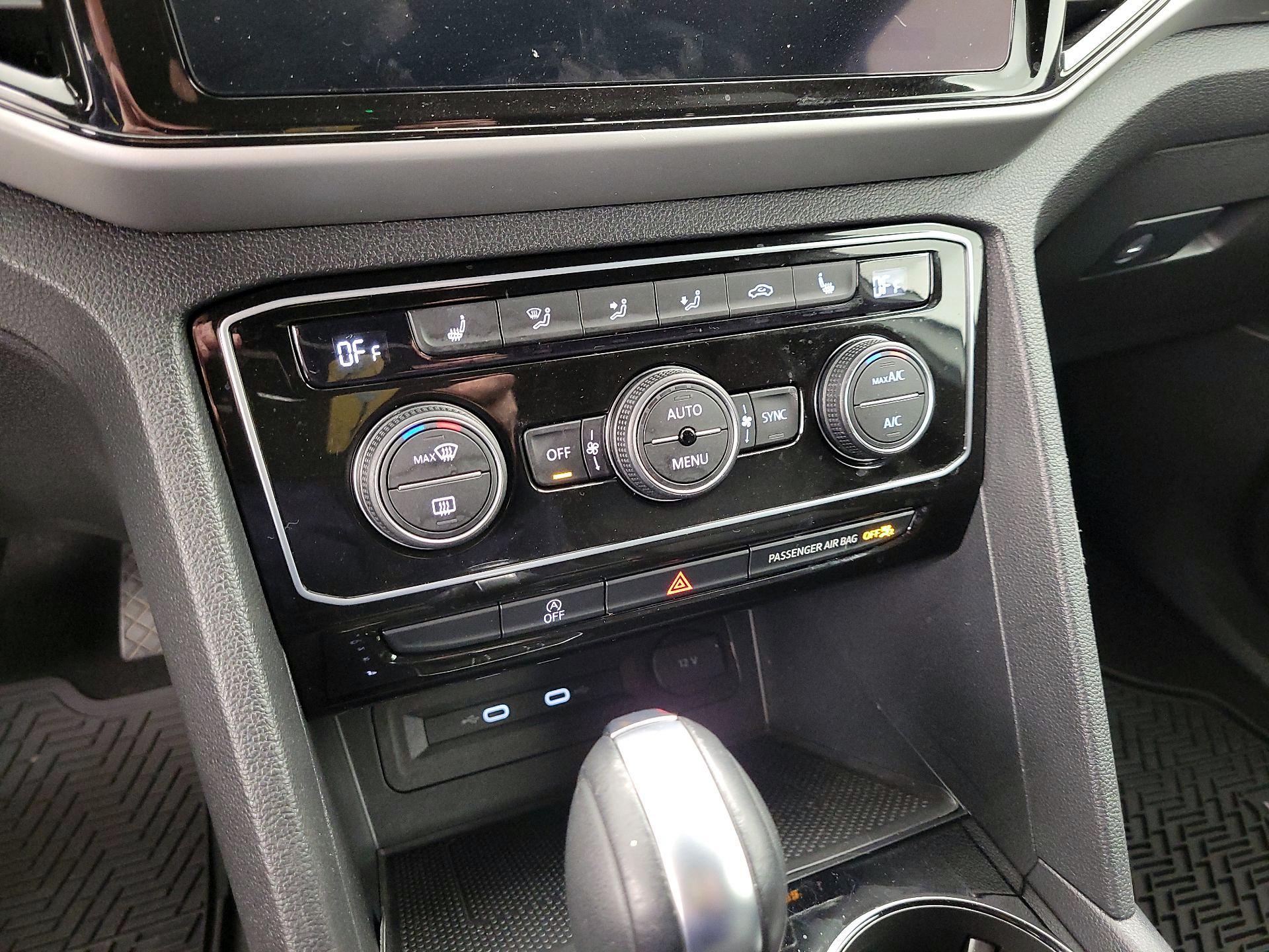 Thumbnail: 2022 Volkswagen Atlas - 16