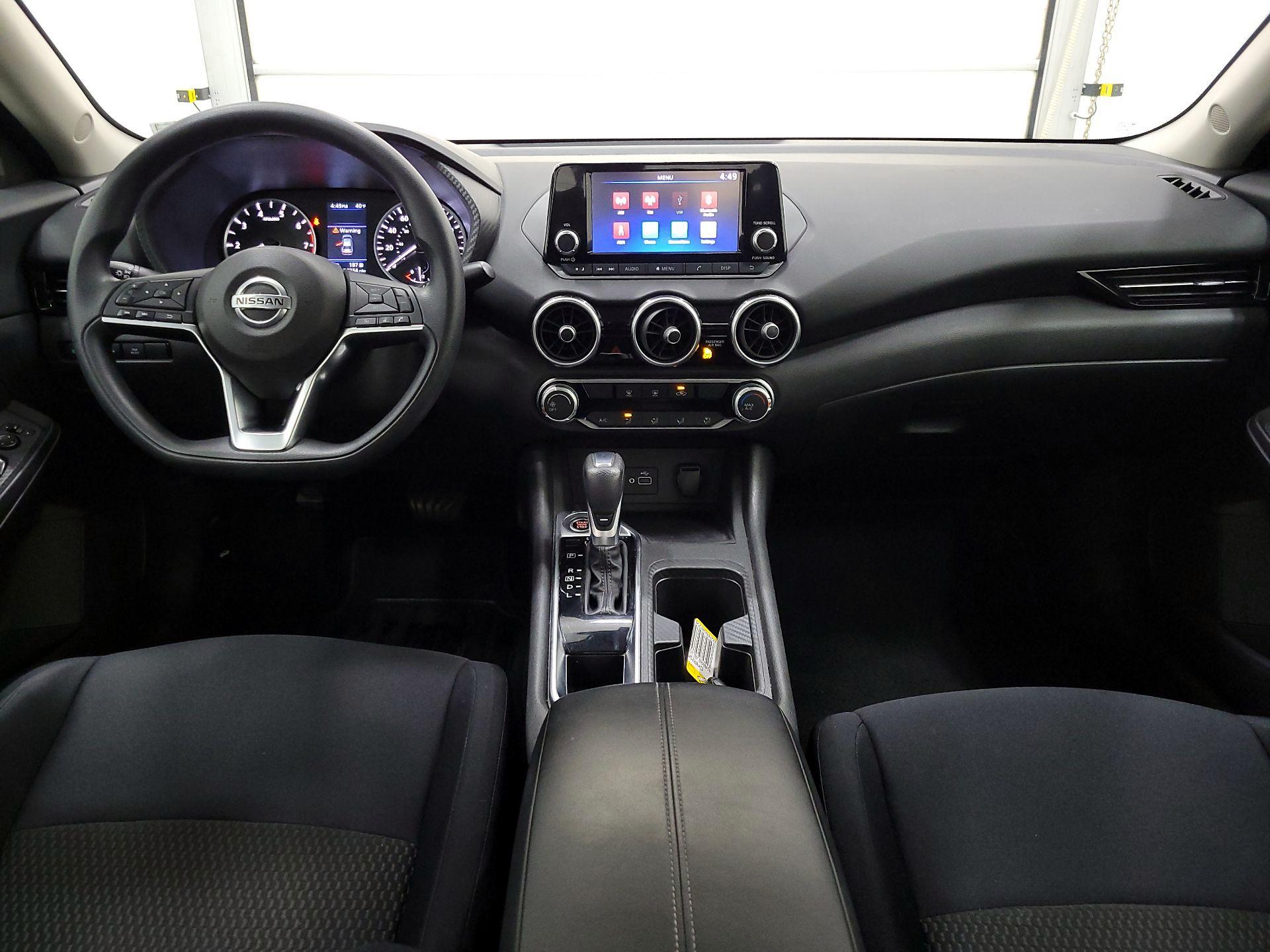 Thumbnail: 2020 Nissan Sentra - 9