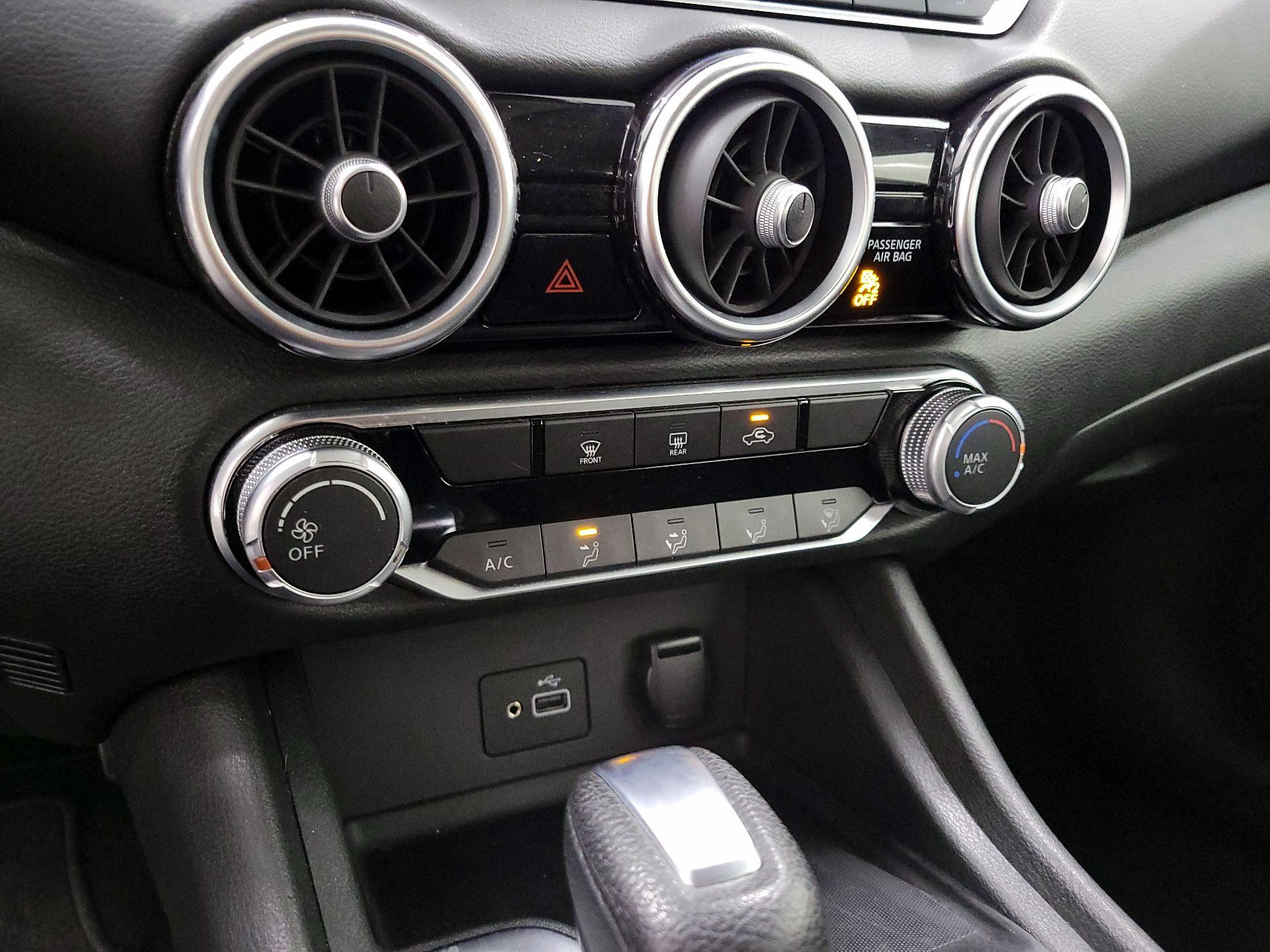 Thumbnail: 2020 Nissan Sentra - 16