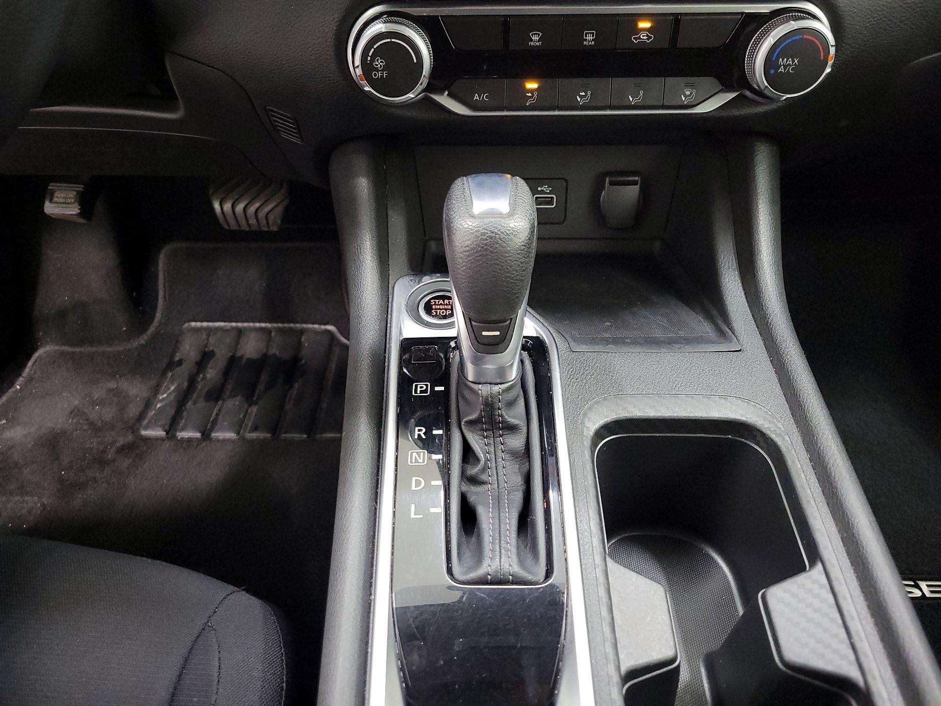 Thumbnail: 2020 Nissan Sentra - 17