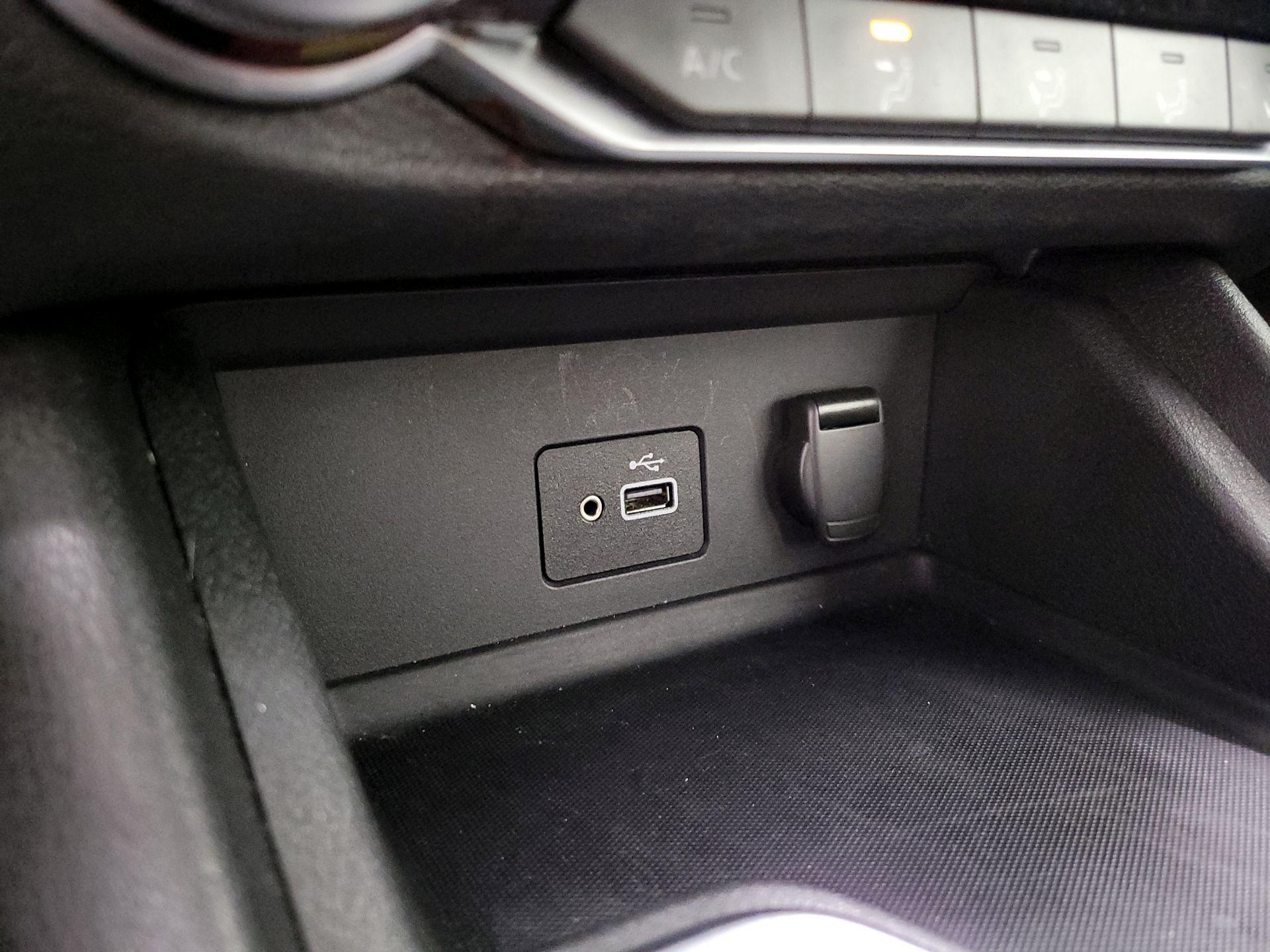 Thumbnail: 2020 Nissan Sentra - 18