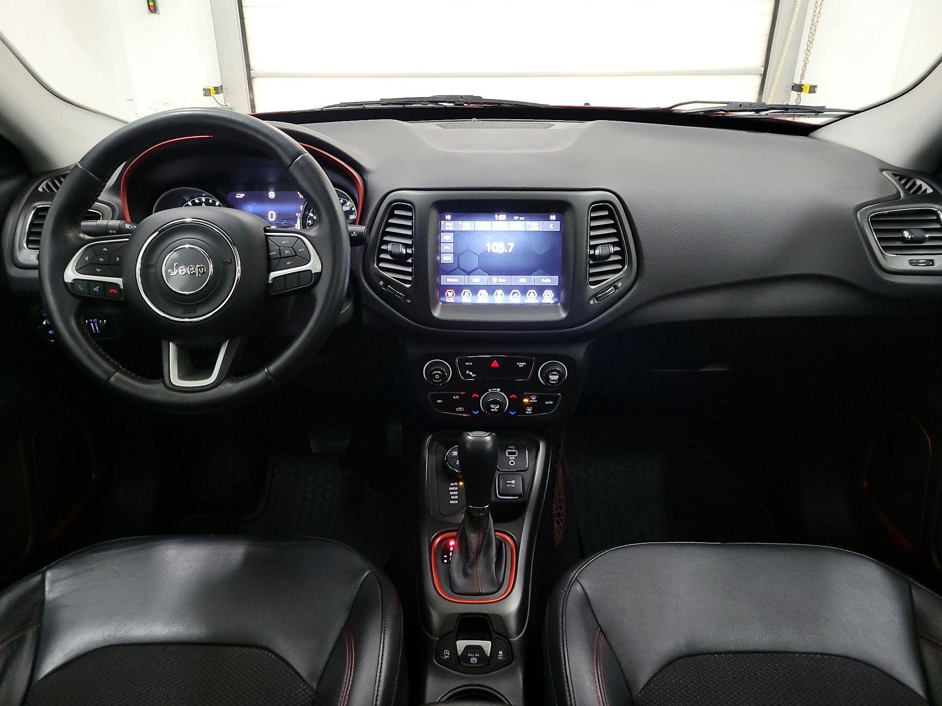 Thumbnail: 2017 Jeep Compass - 9