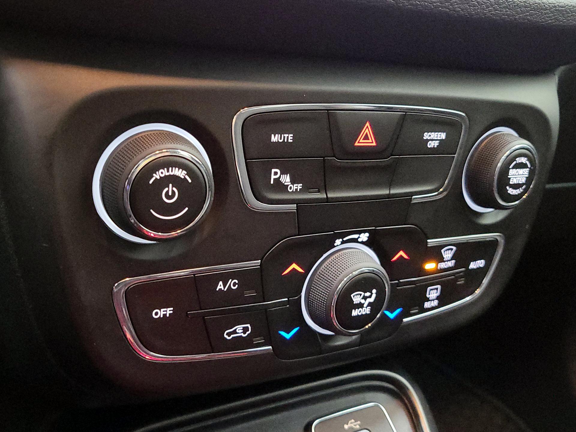 Thumbnail: 2017 Jeep Compass - 16