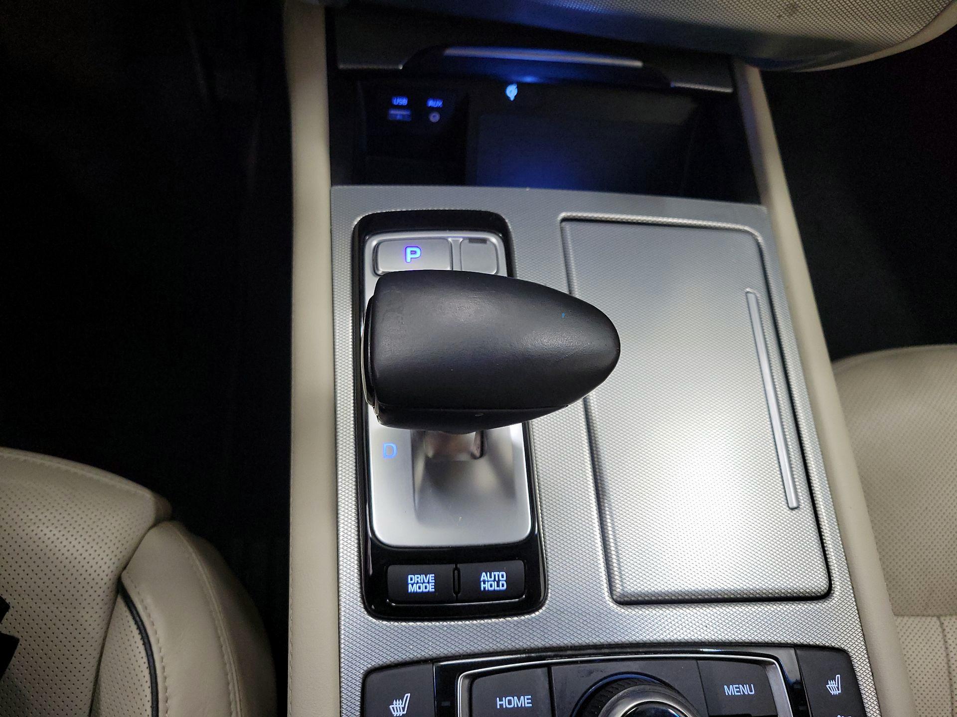 Thumbnail: 2018 Genesis G80 - 18