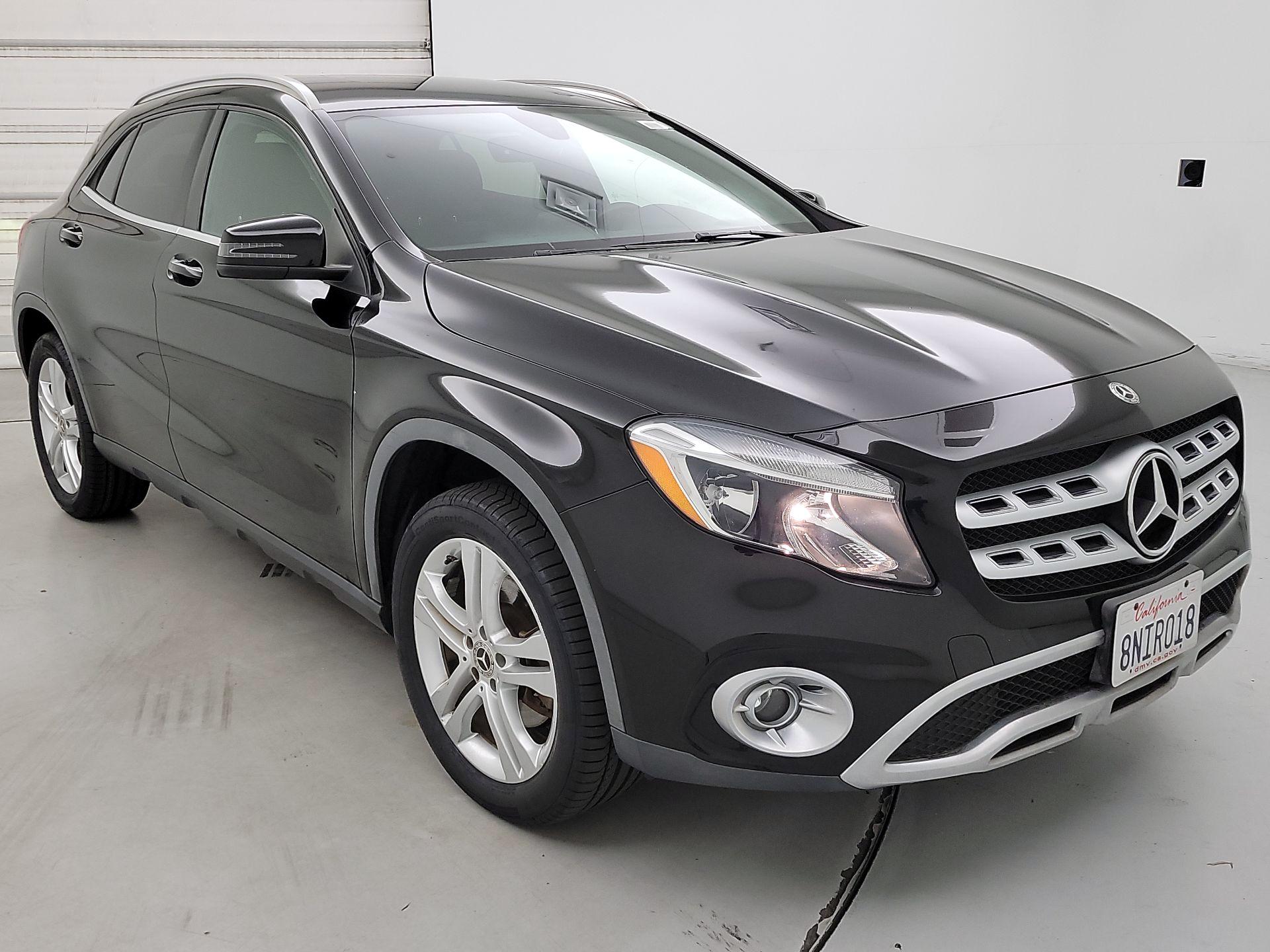 Thumbnail: 2020 Mercedes-Benz GLA - 1