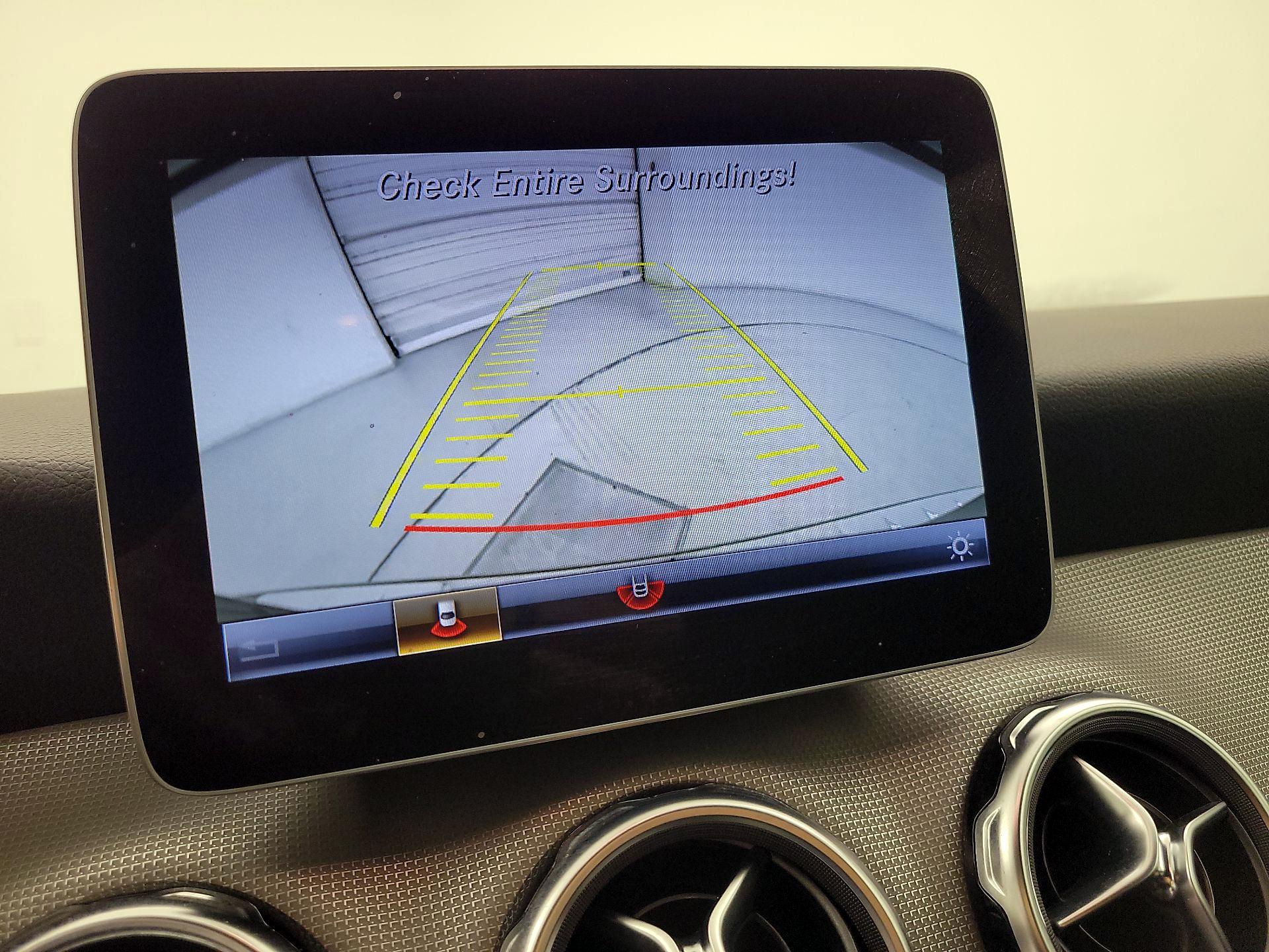 Thumbnail: 2020 Mercedes-Benz GLA - 12