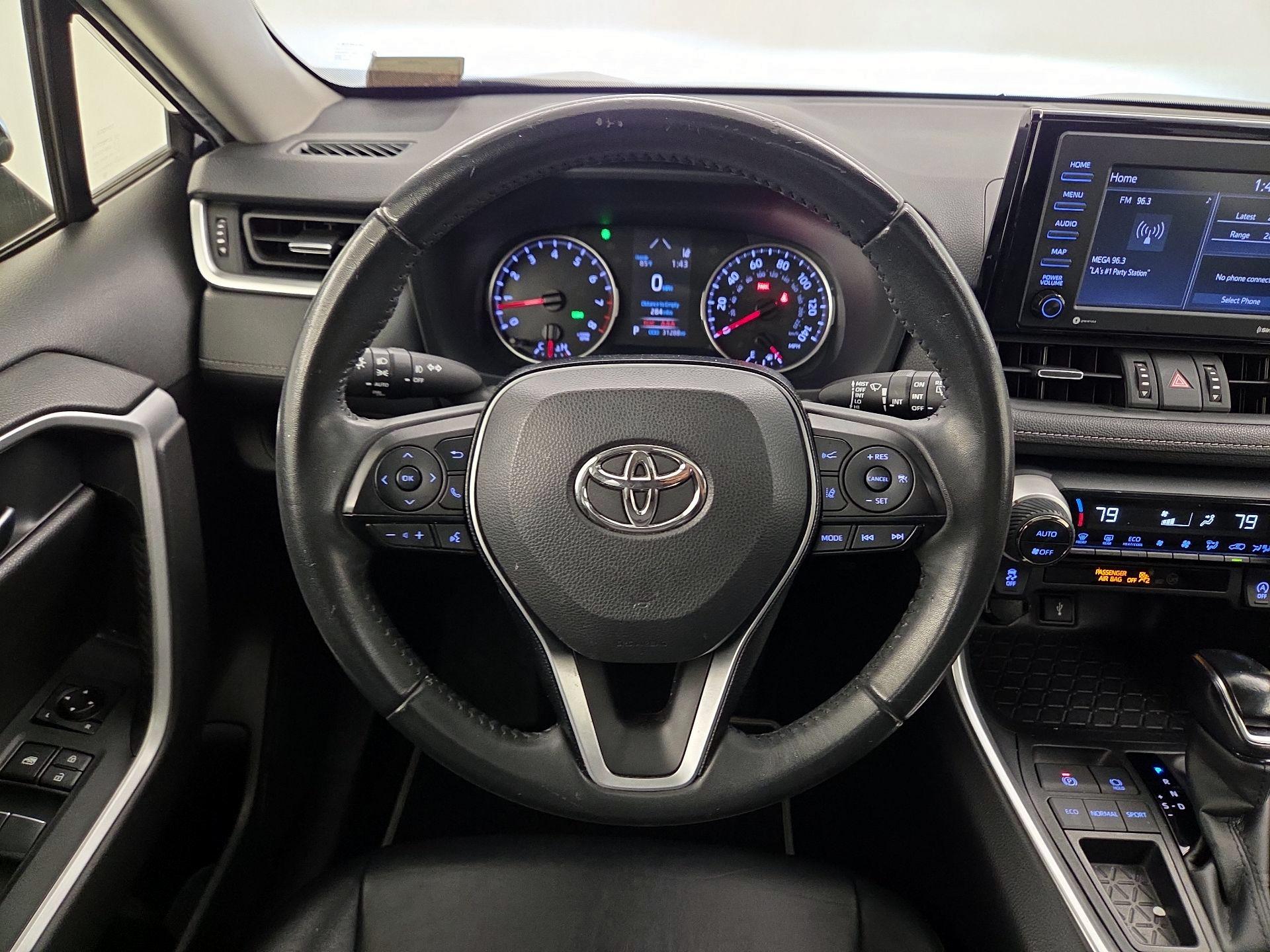 Thumbnail: 2021 Toyota RAV4 - 10