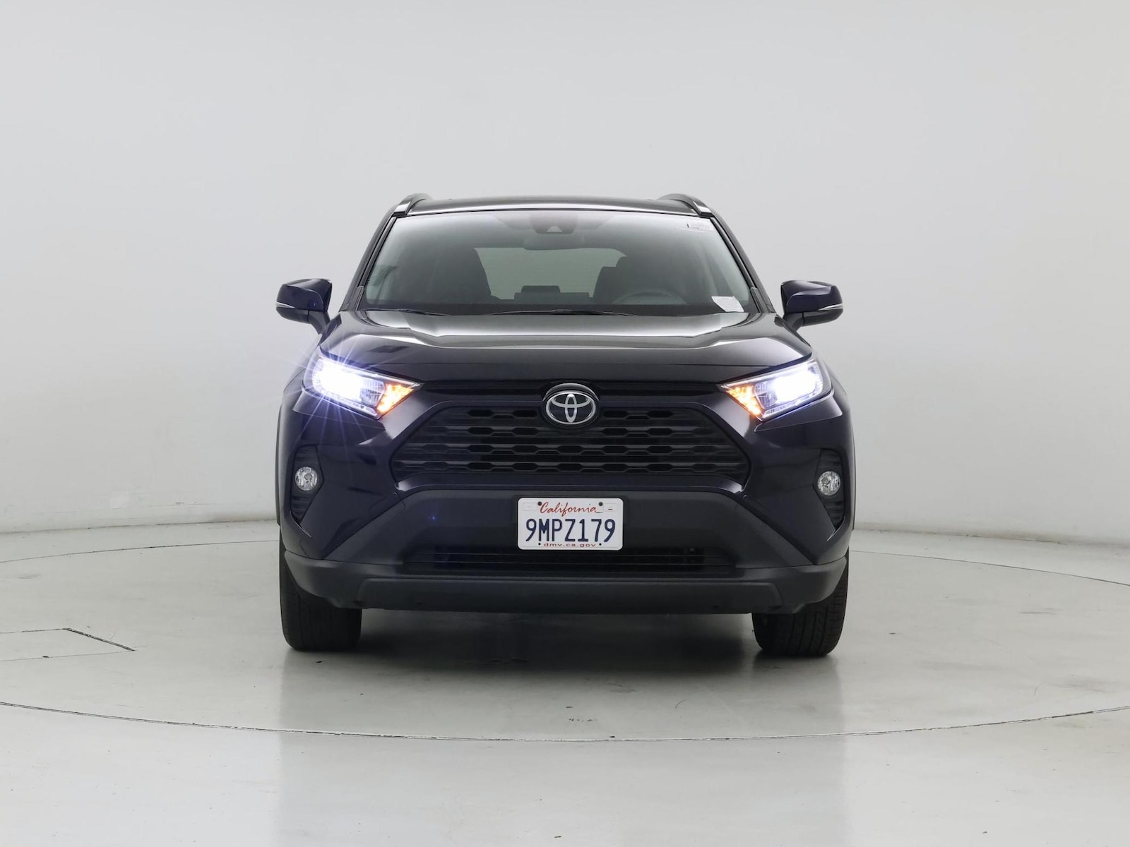 2021 Toyota RAV4 XLE Premium - Photo 6