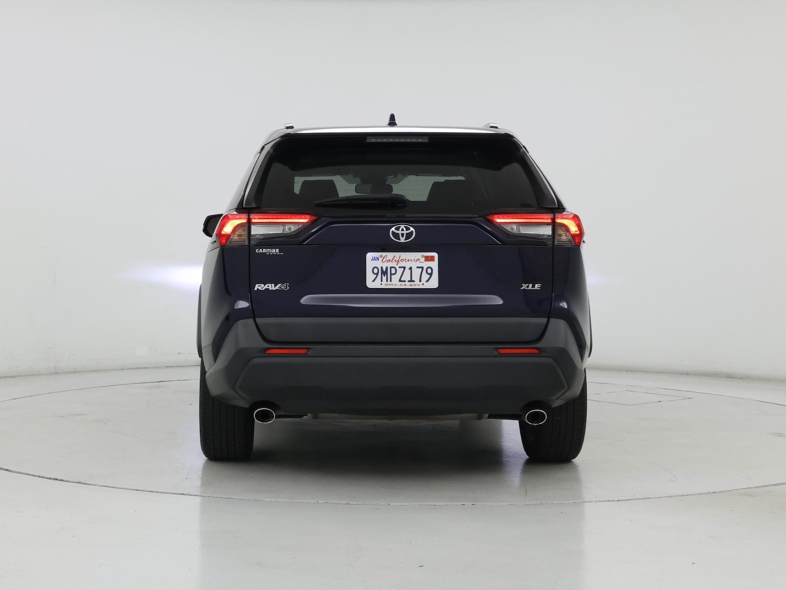2021 Toyota RAV4 XLE Premium - Photo 7