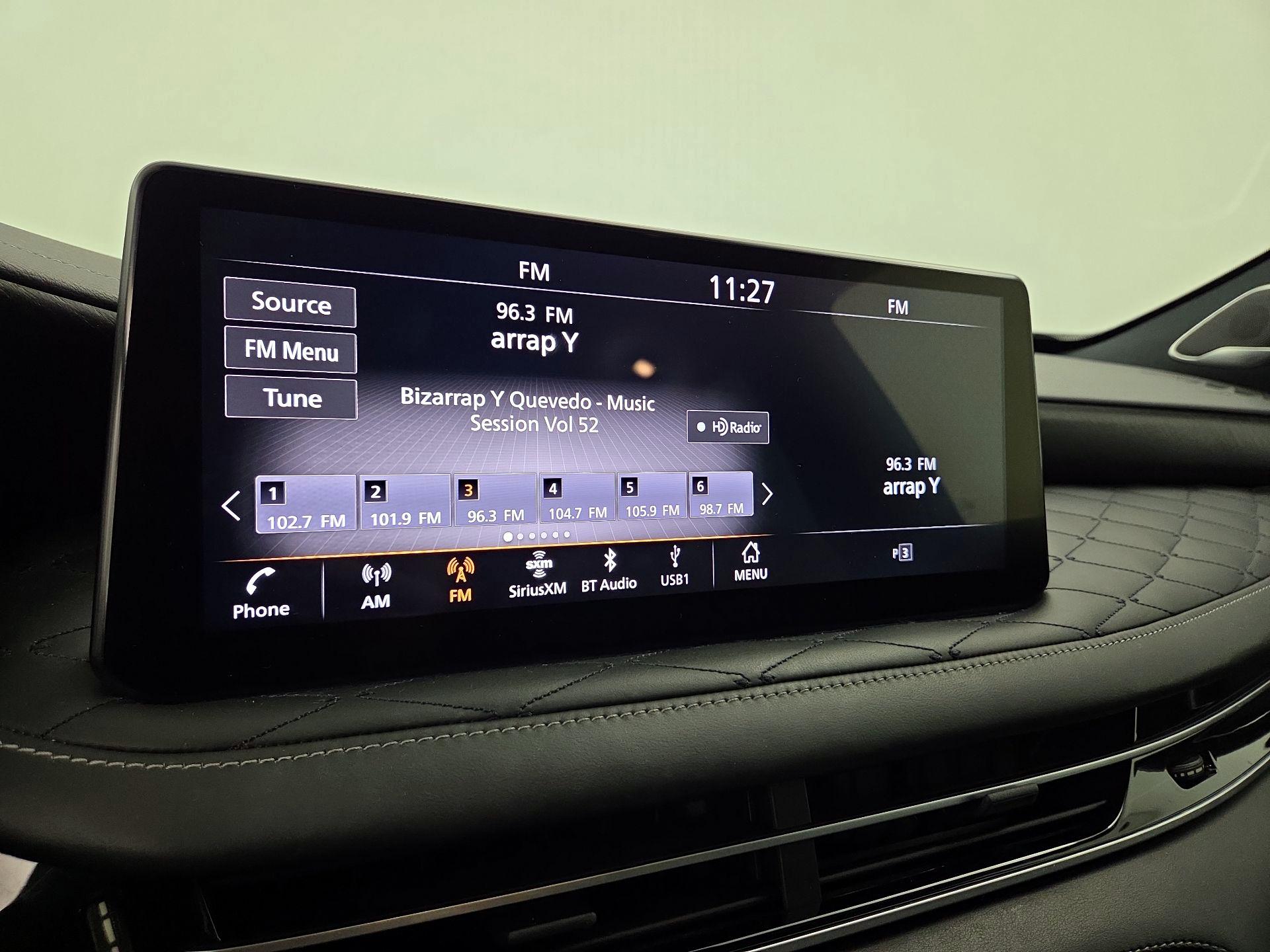 Thumbnail: 2022 INFINITI QX60 - 16