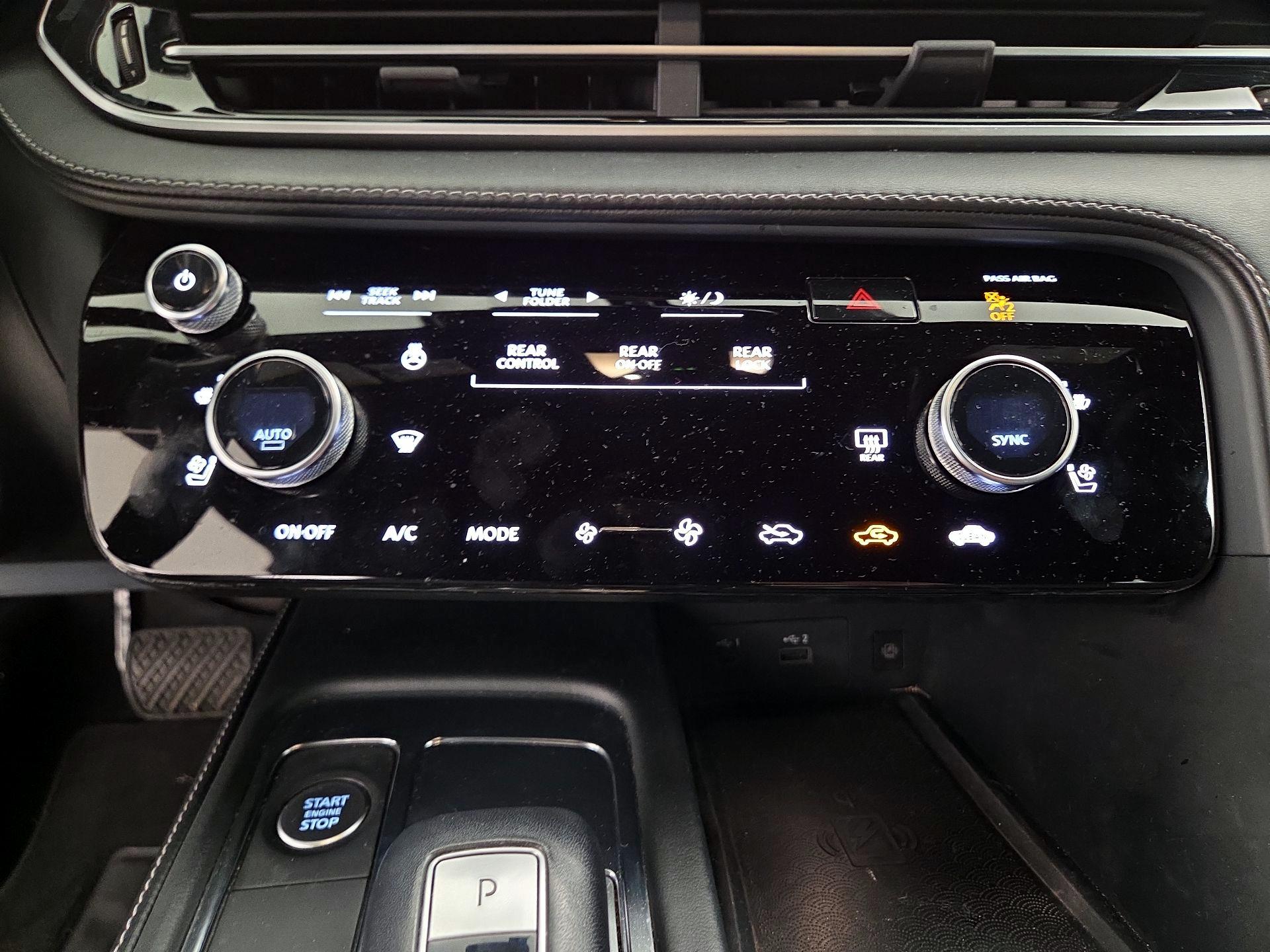 Thumbnail: 2022 INFINITI QX60 - 17