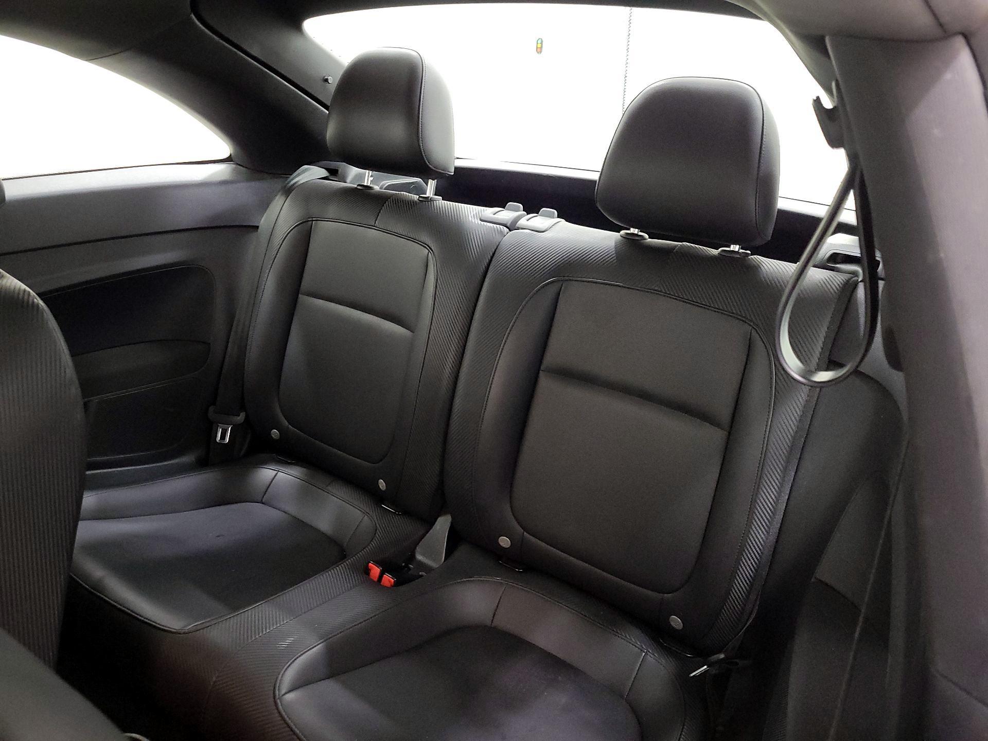 Thumbnail: 2017 Volkswagen Beetle - 19