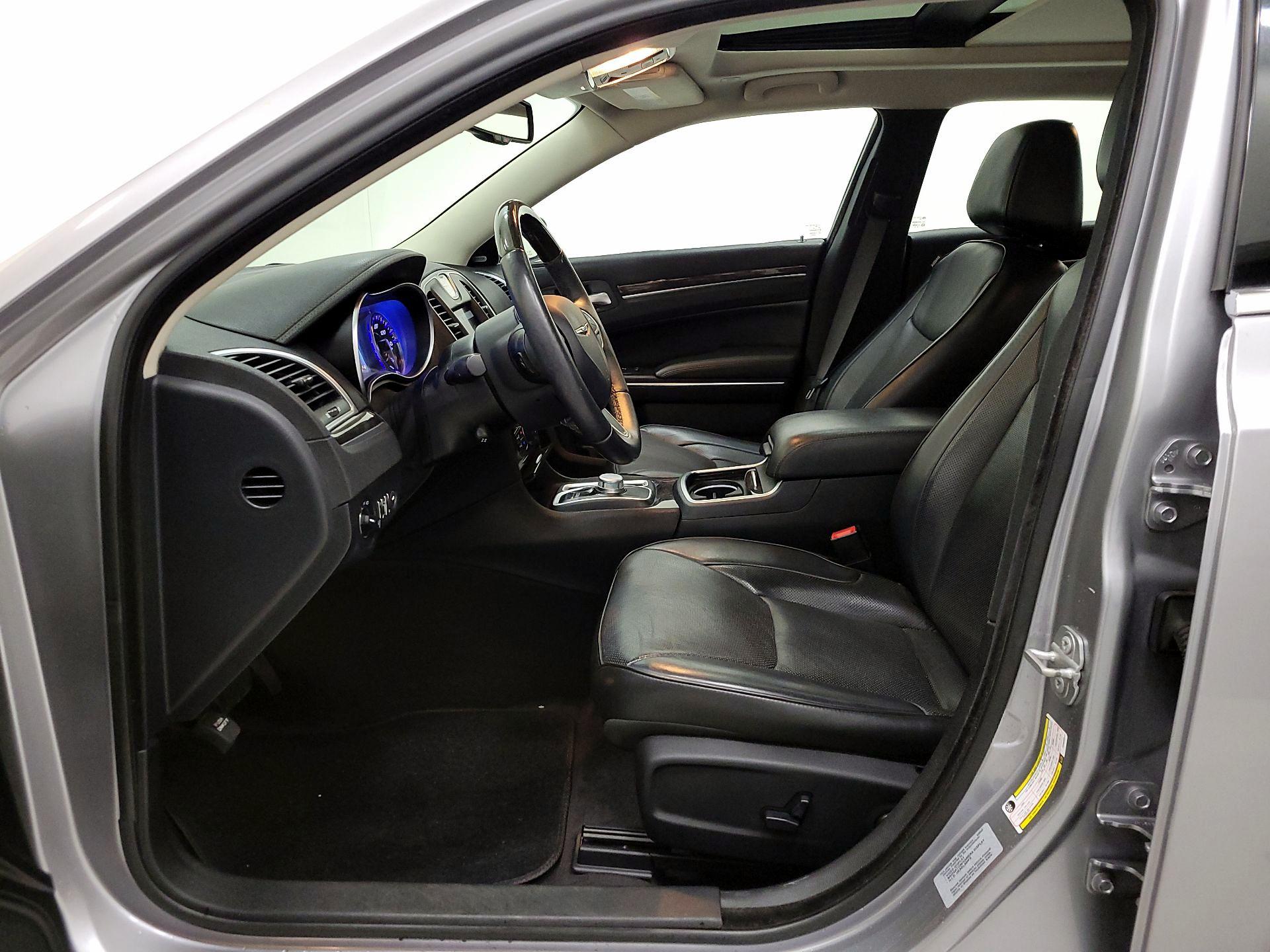 Thumbnail: 2017 Chrysler 300 - 11