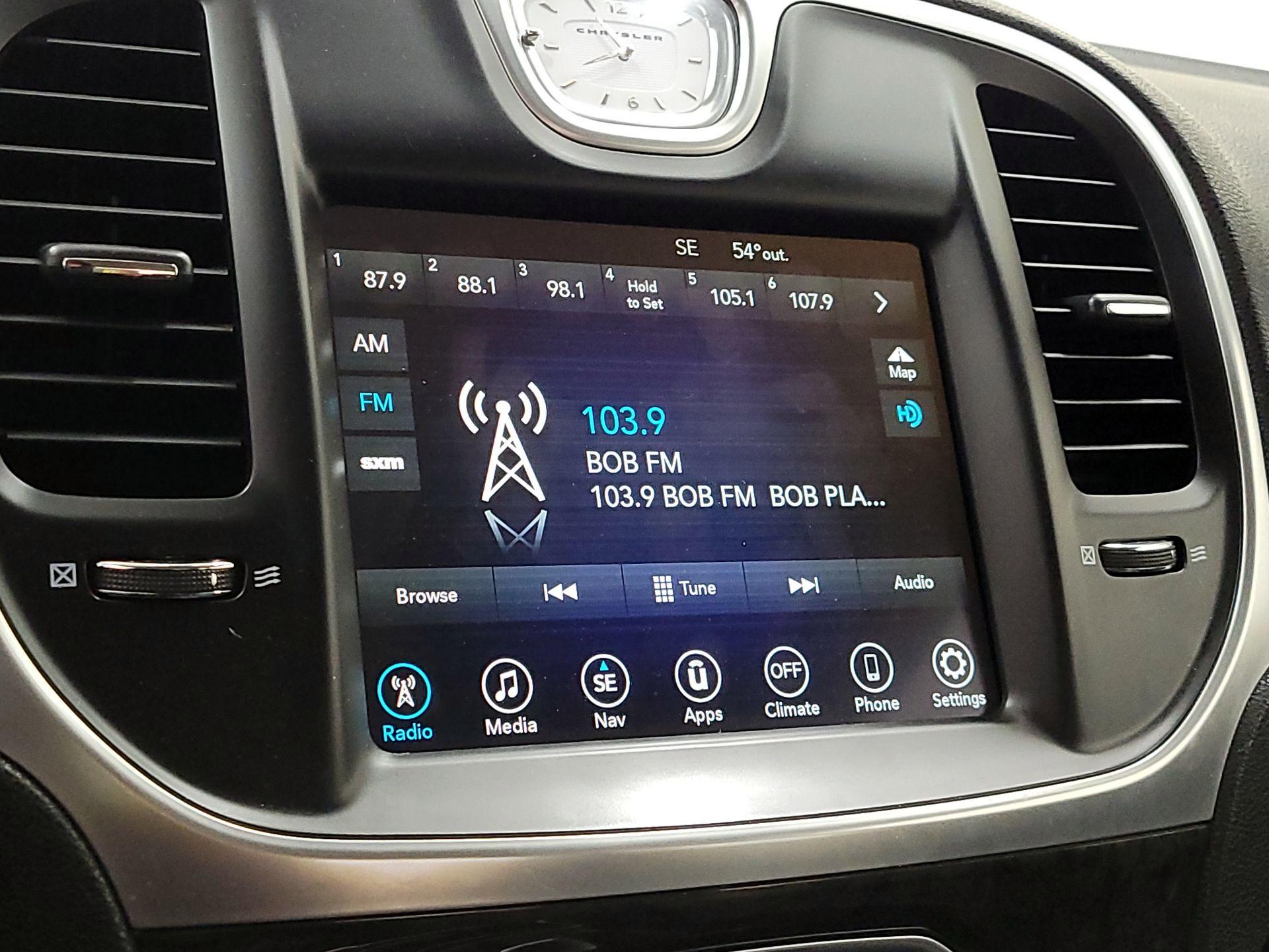 Thumbnail: 2017 Chrysler 300 - 16