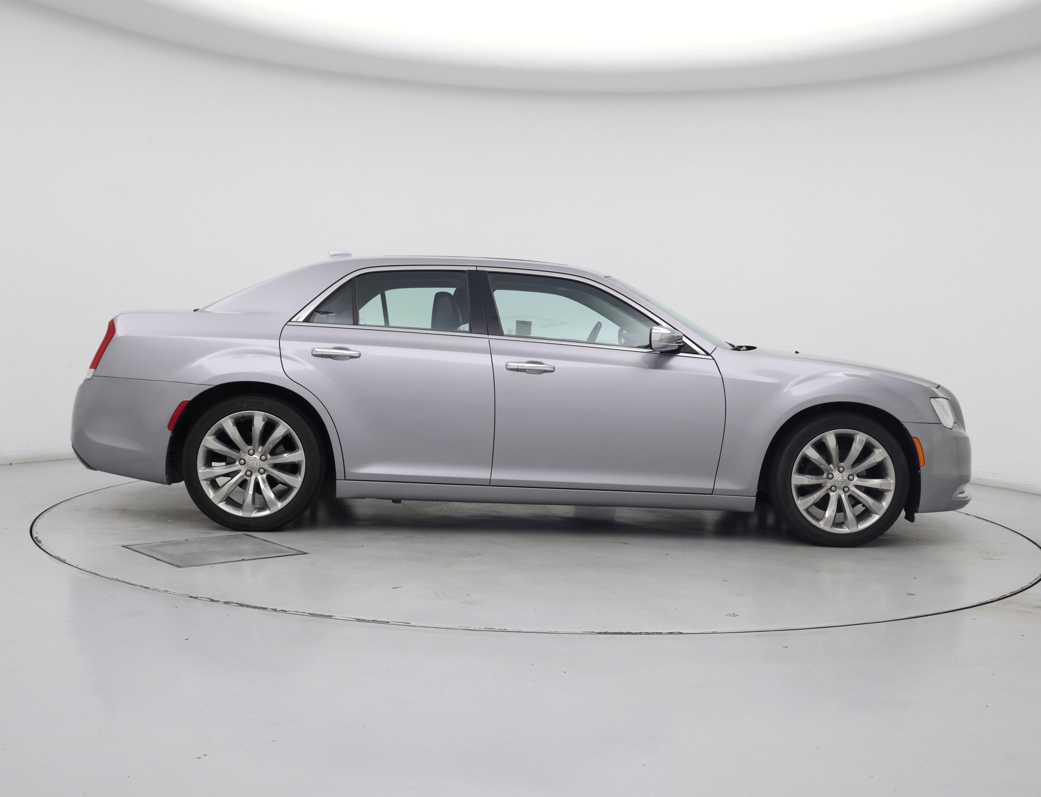 Thumbnail: 2017 Chrysler 300 - 7