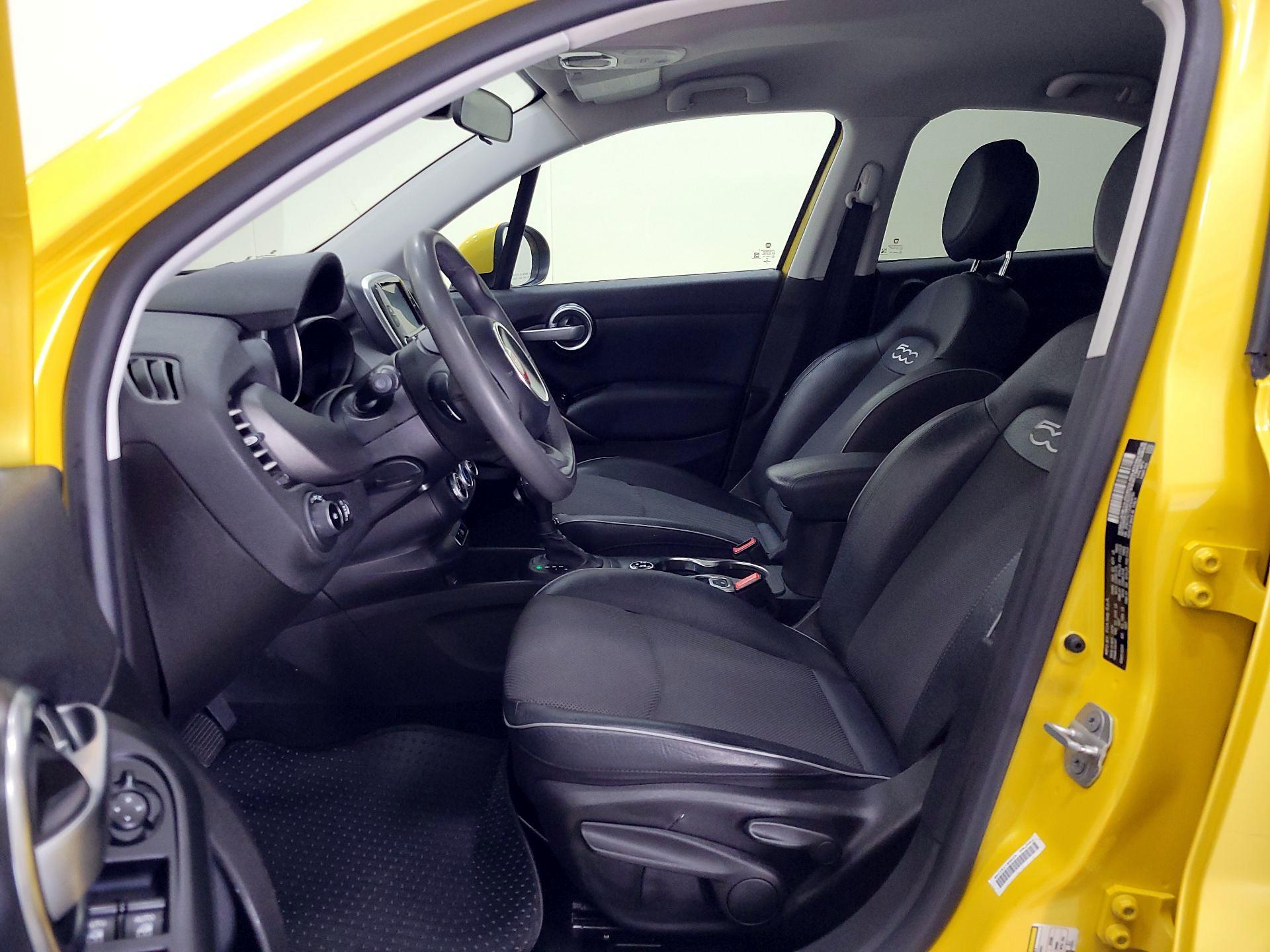 Thumbnail: 2016 Fiat 500X - 11