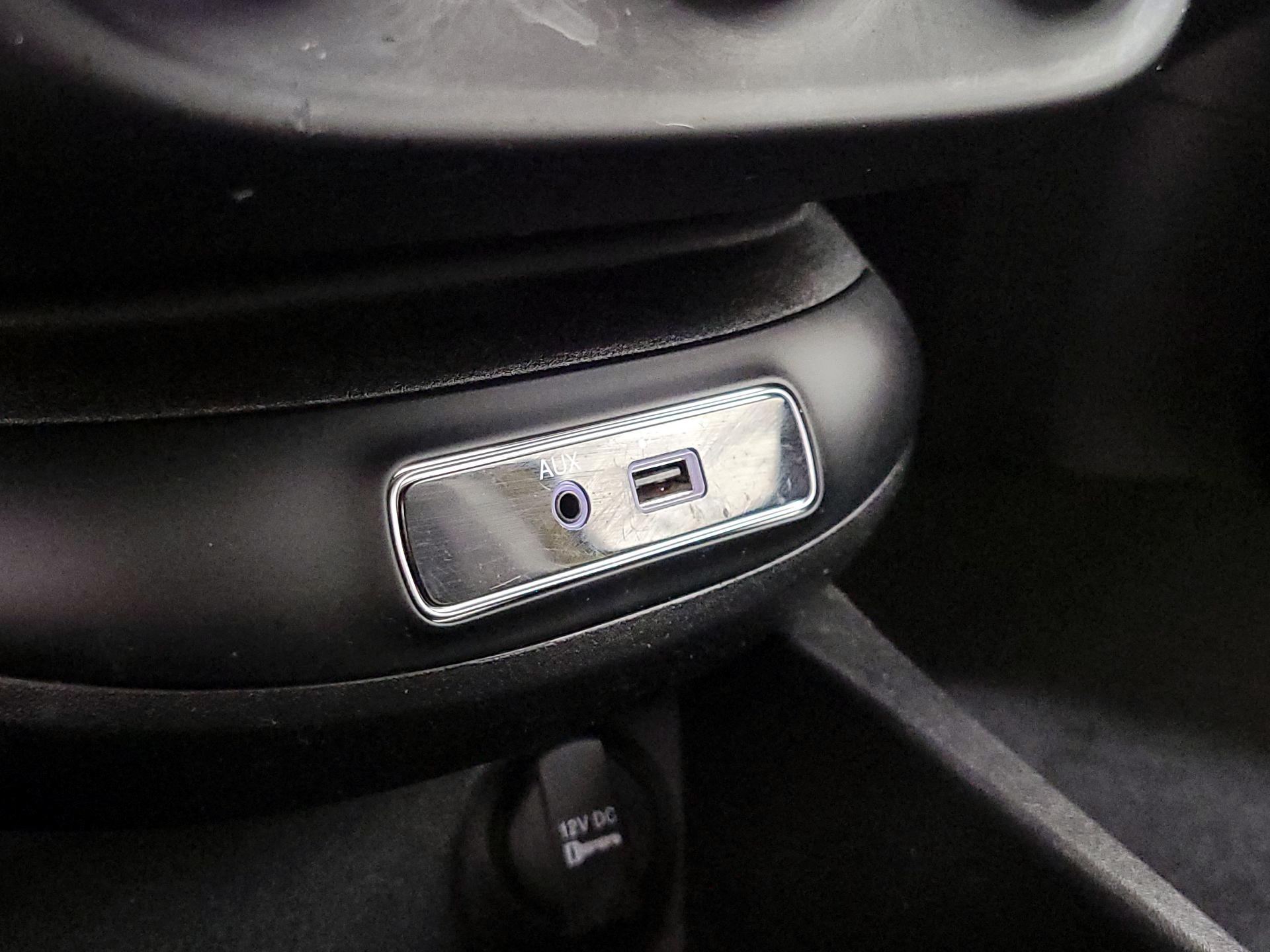 Thumbnail: 2016 Fiat 500X - 18