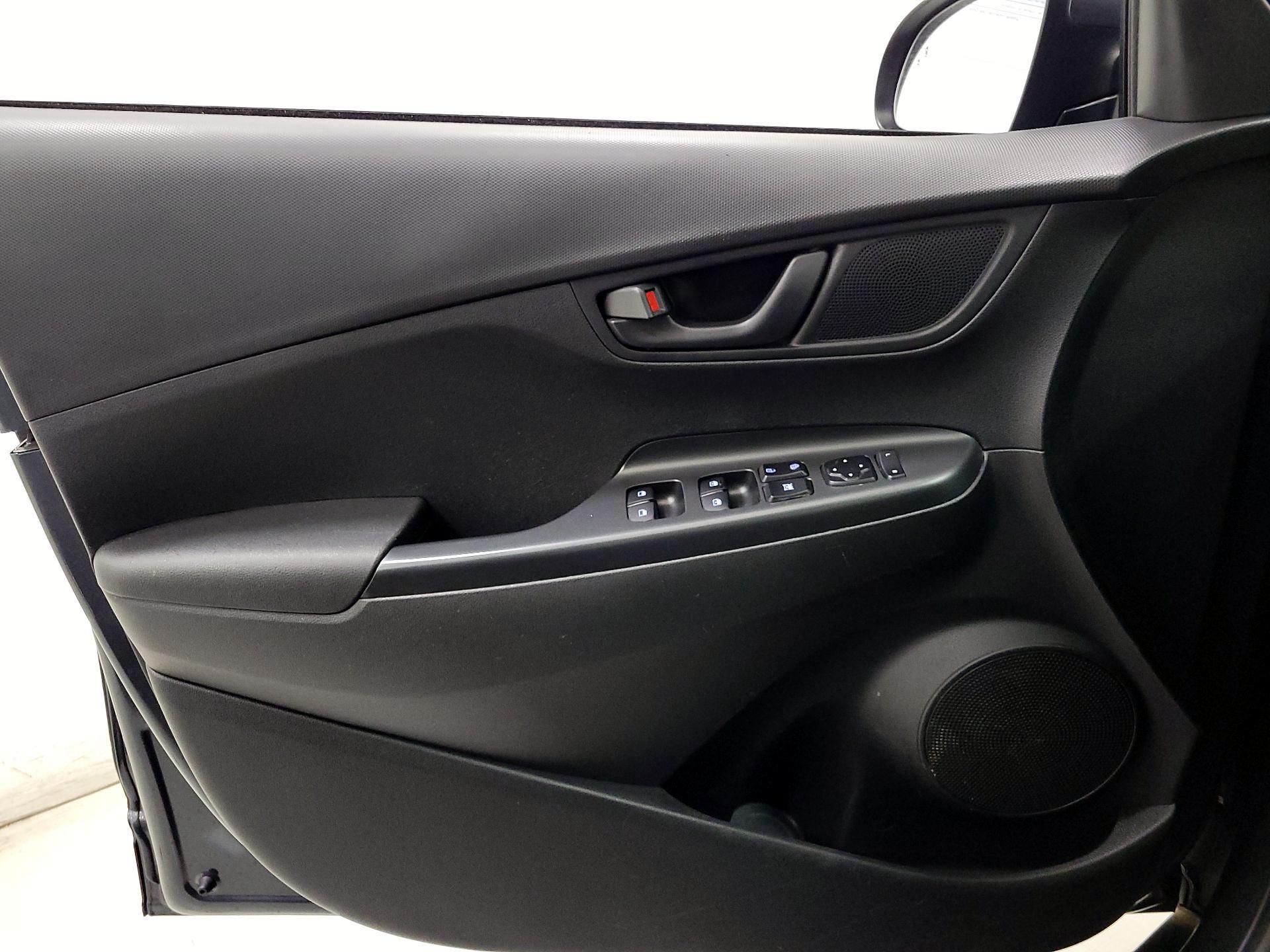 Thumbnail: 2018 Hyundai Kona - 12