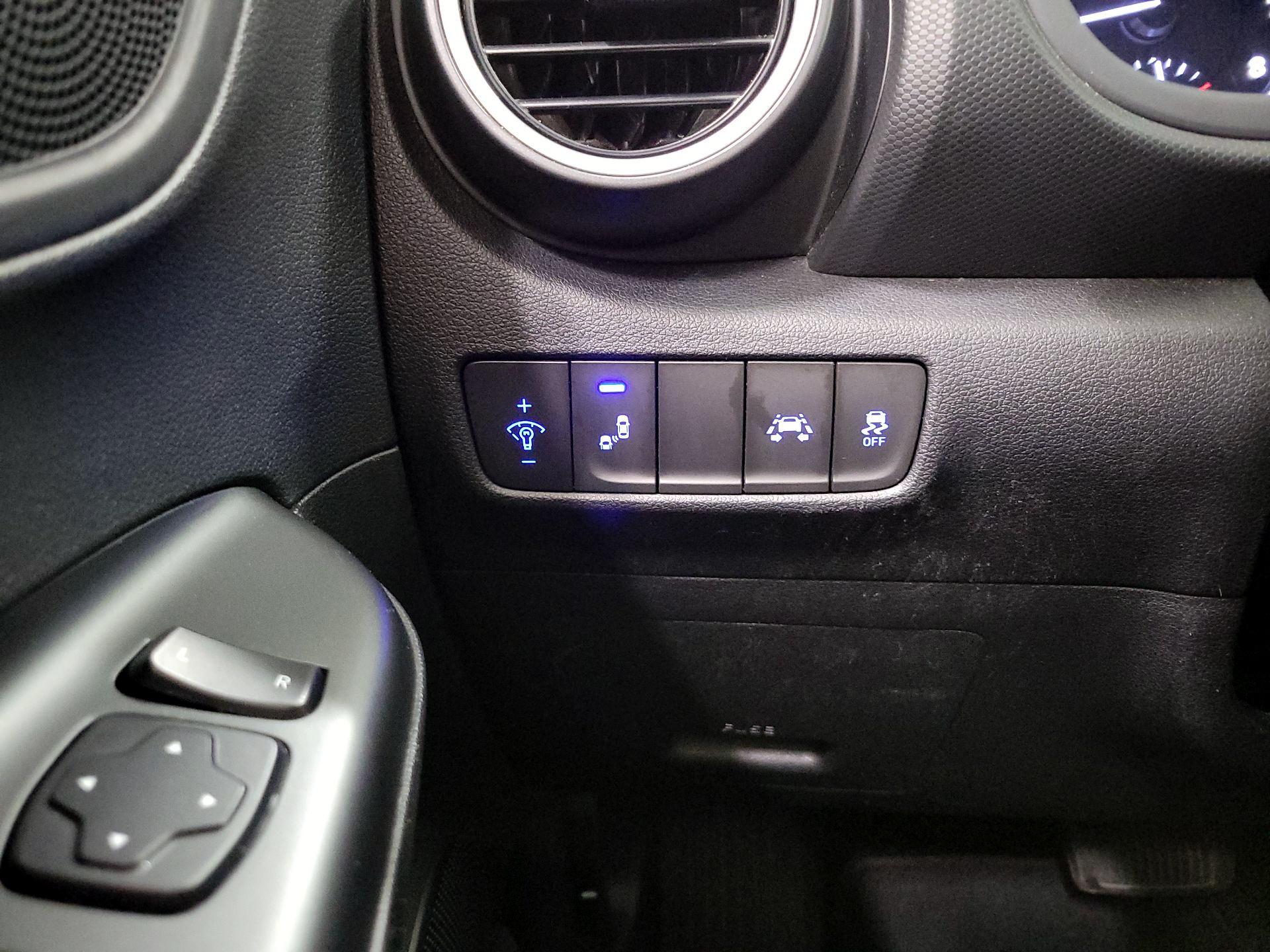 Thumbnail: 2018 Hyundai Kona - 13