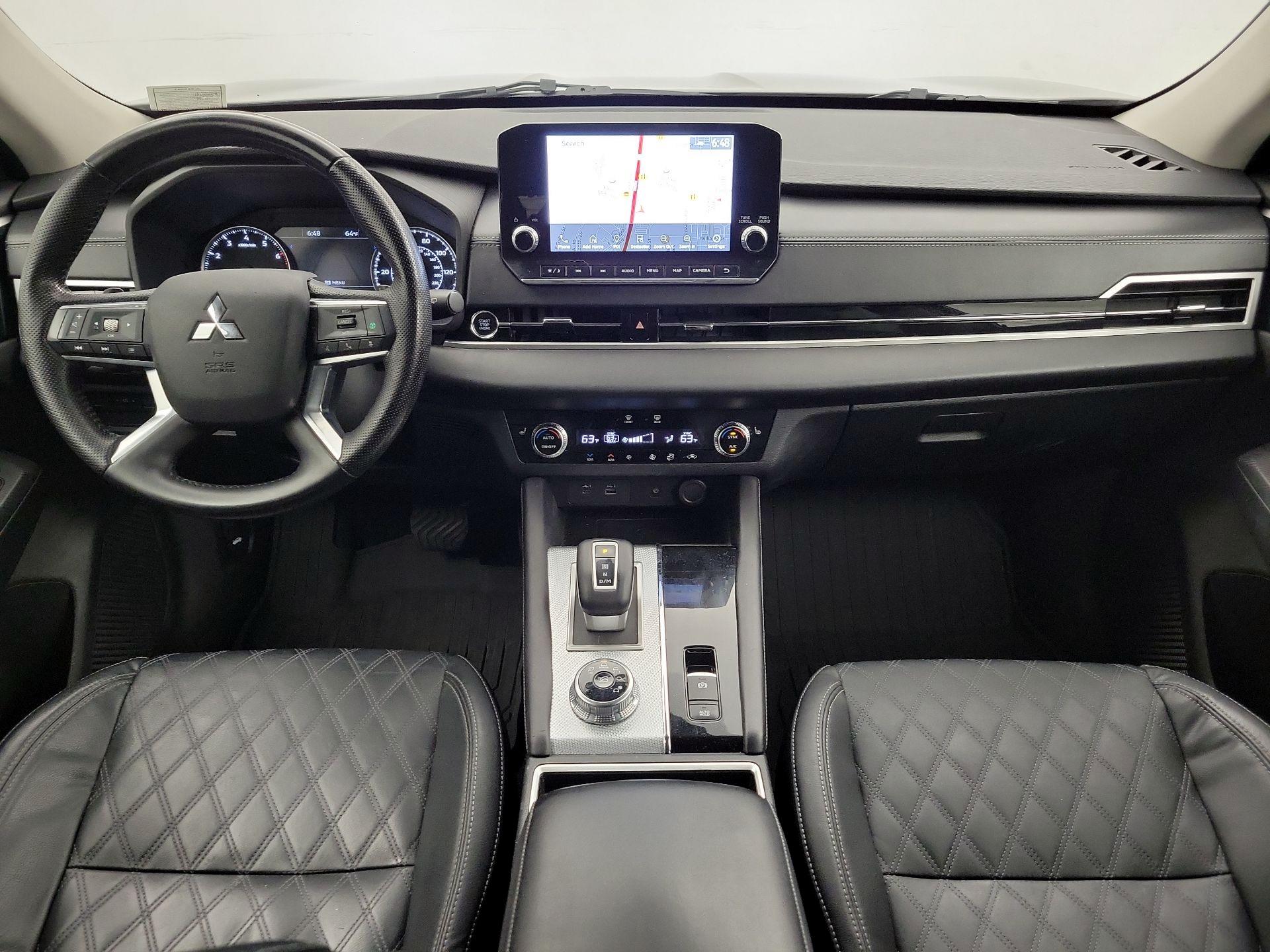 Thumbnail: 2022 Mitsubishi Outlander - 9