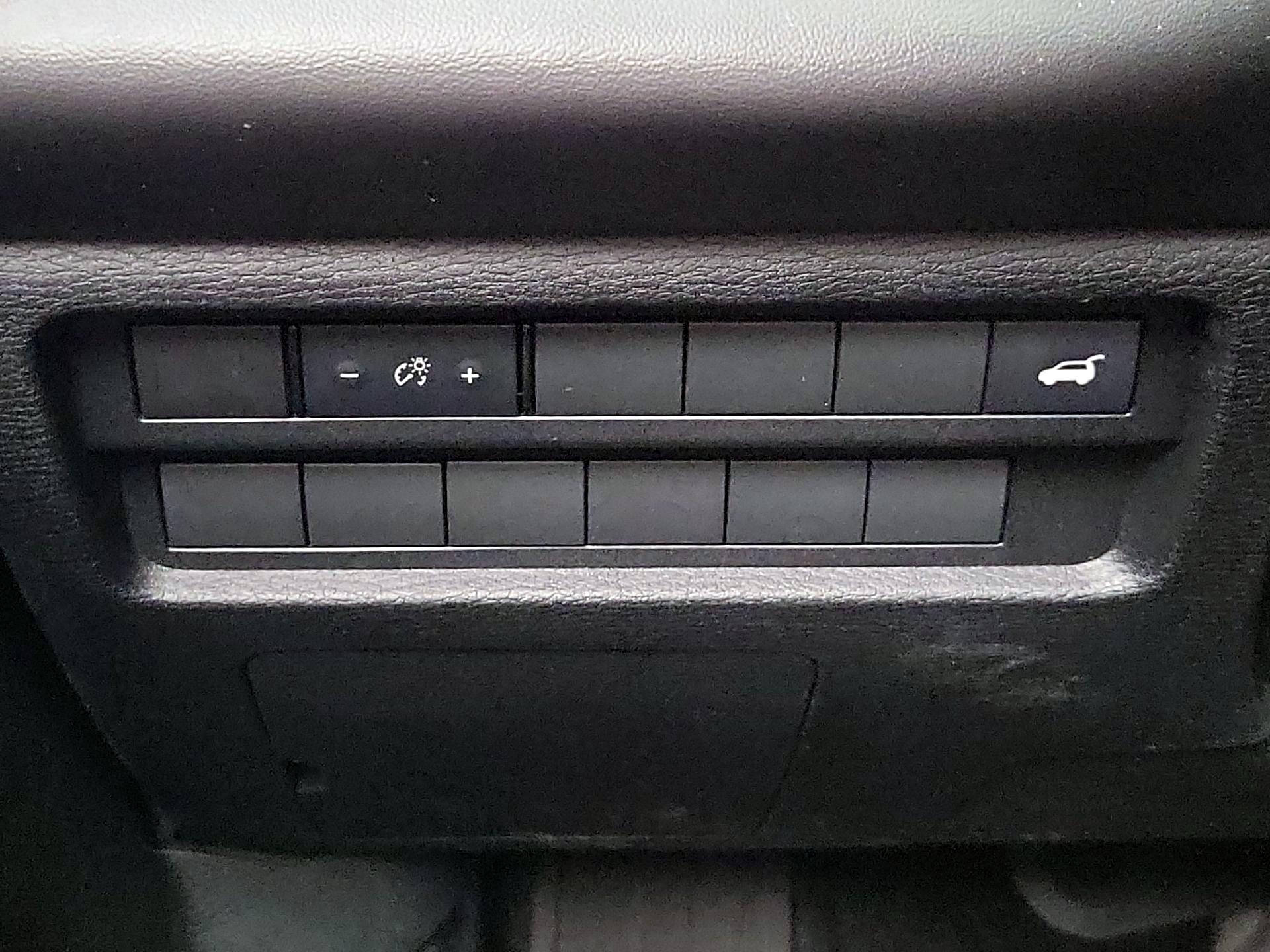 Thumbnail: 2022 Mitsubishi Outlander - 13