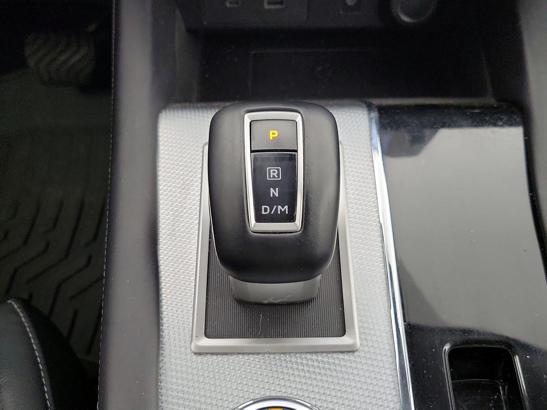 Thumbnail: 2022 Mitsubishi Outlander - 18