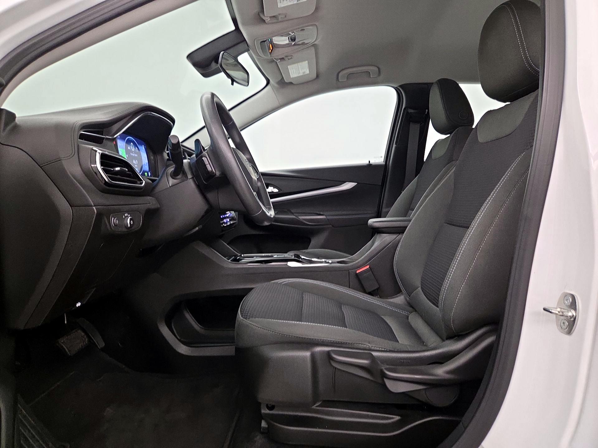 Thumbnail: 2023 Chevrolet Bolt EUV - 11