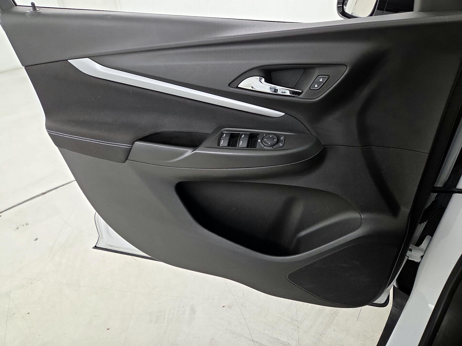 Thumbnail: 2023 Chevrolet Bolt EUV - 12