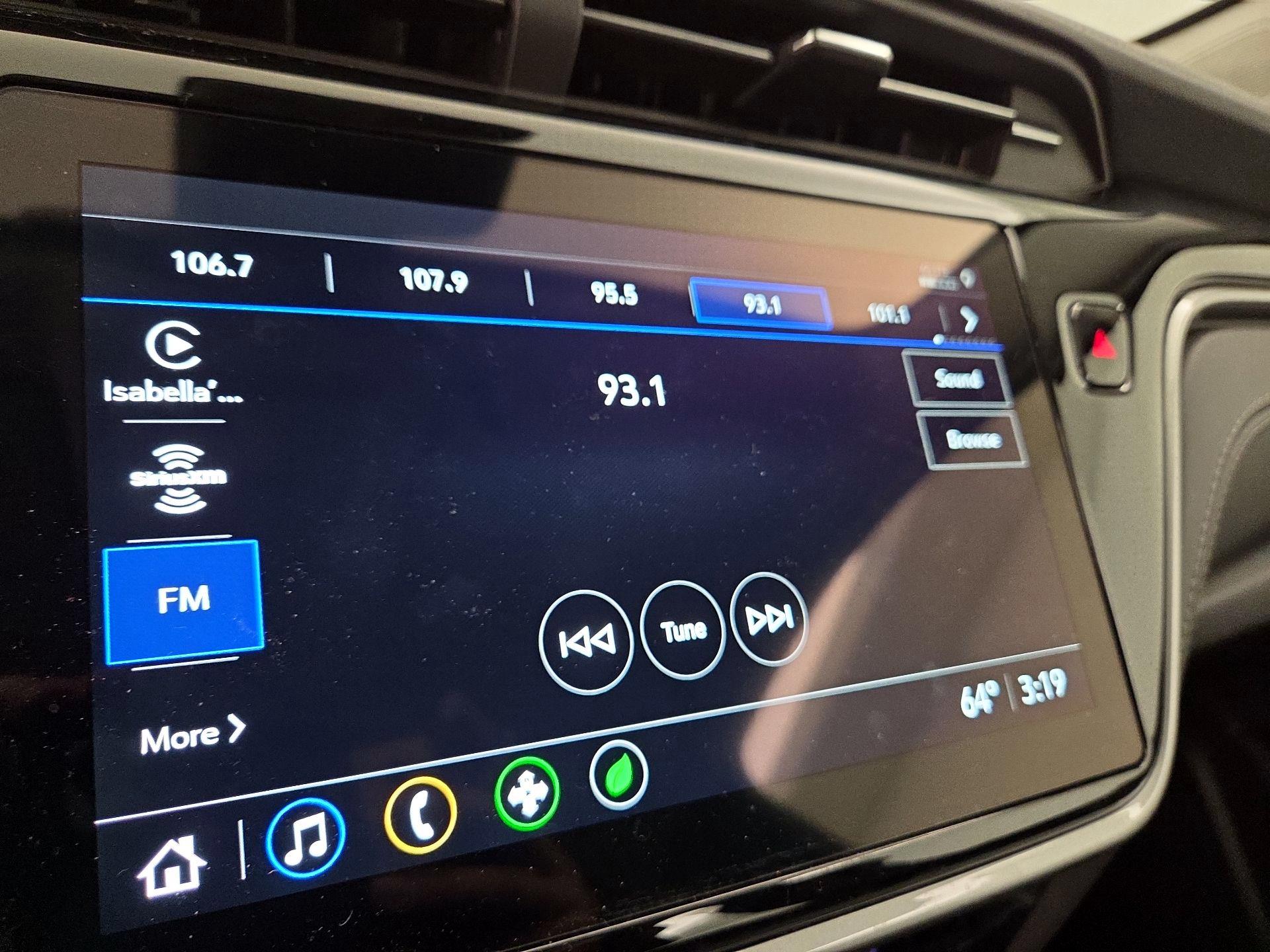 Thumbnail: 2023 Chevrolet Bolt EUV - 15