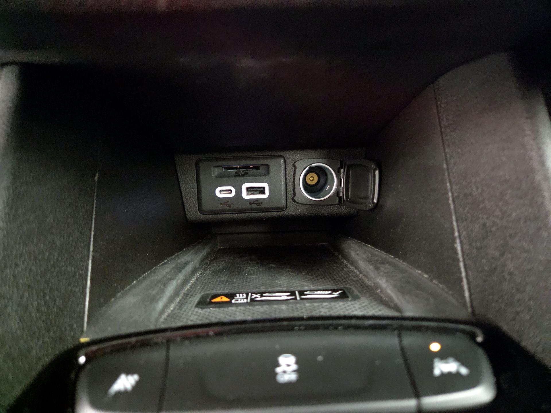 Thumbnail: 2023 Chevrolet Bolt EUV - 18