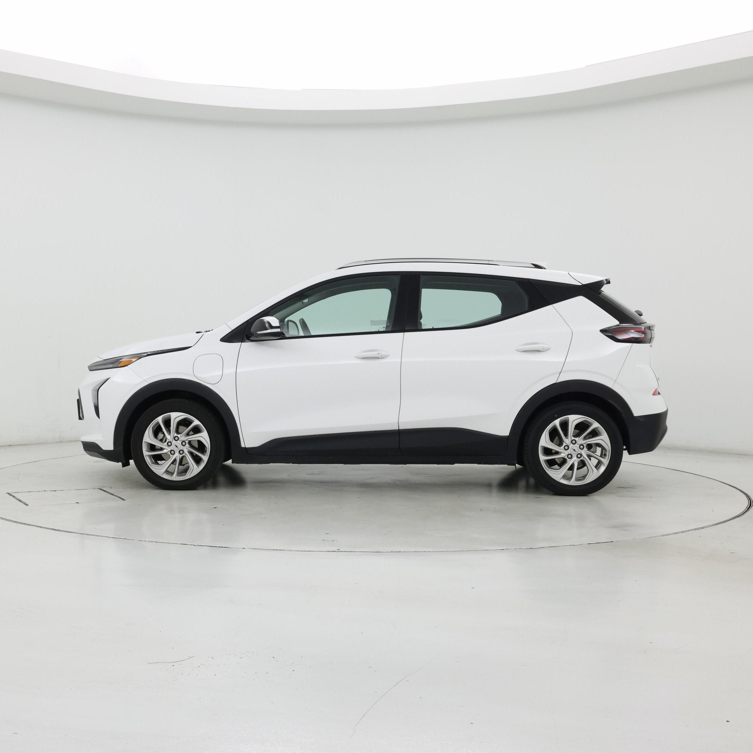 Thumbnail: 2023 Chevrolet Bolt EUV - 3