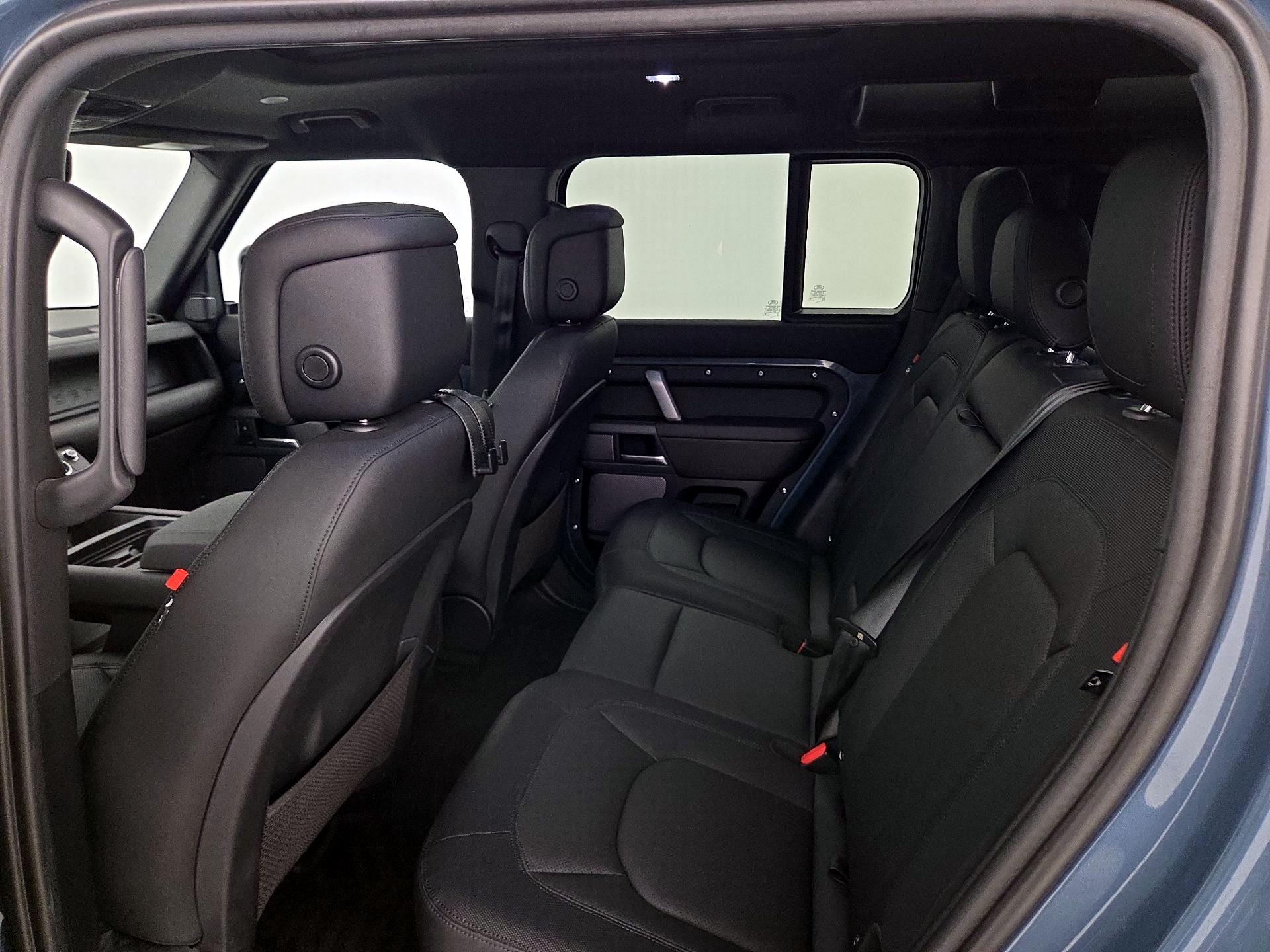 Thumbnail: 2024 Land Rover Defender - 20