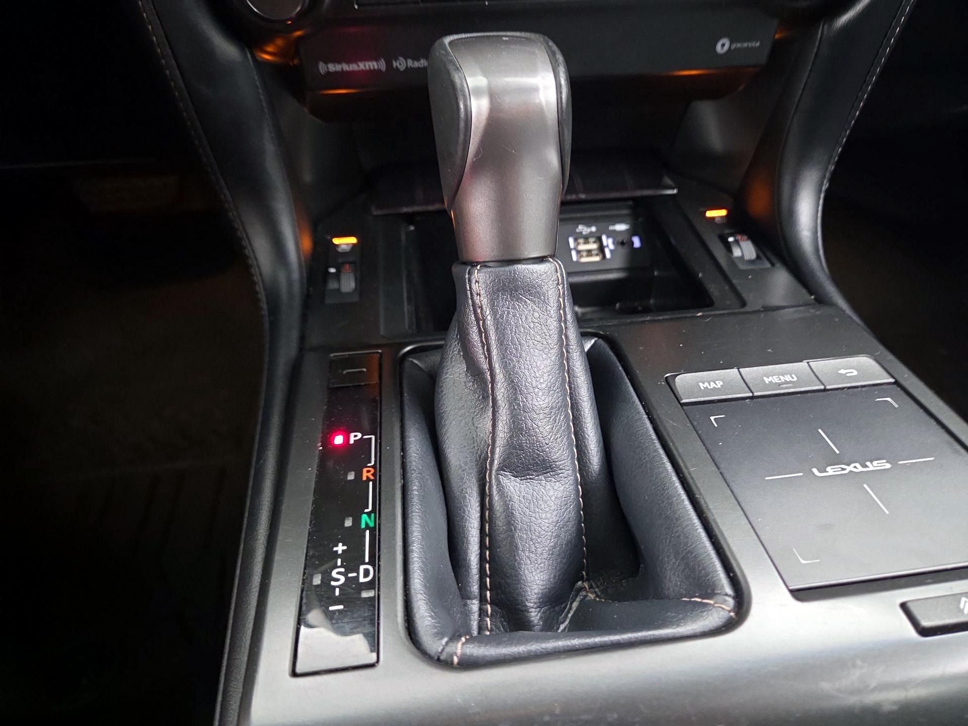 Thumbnail: 2023 Lexus GX - 18