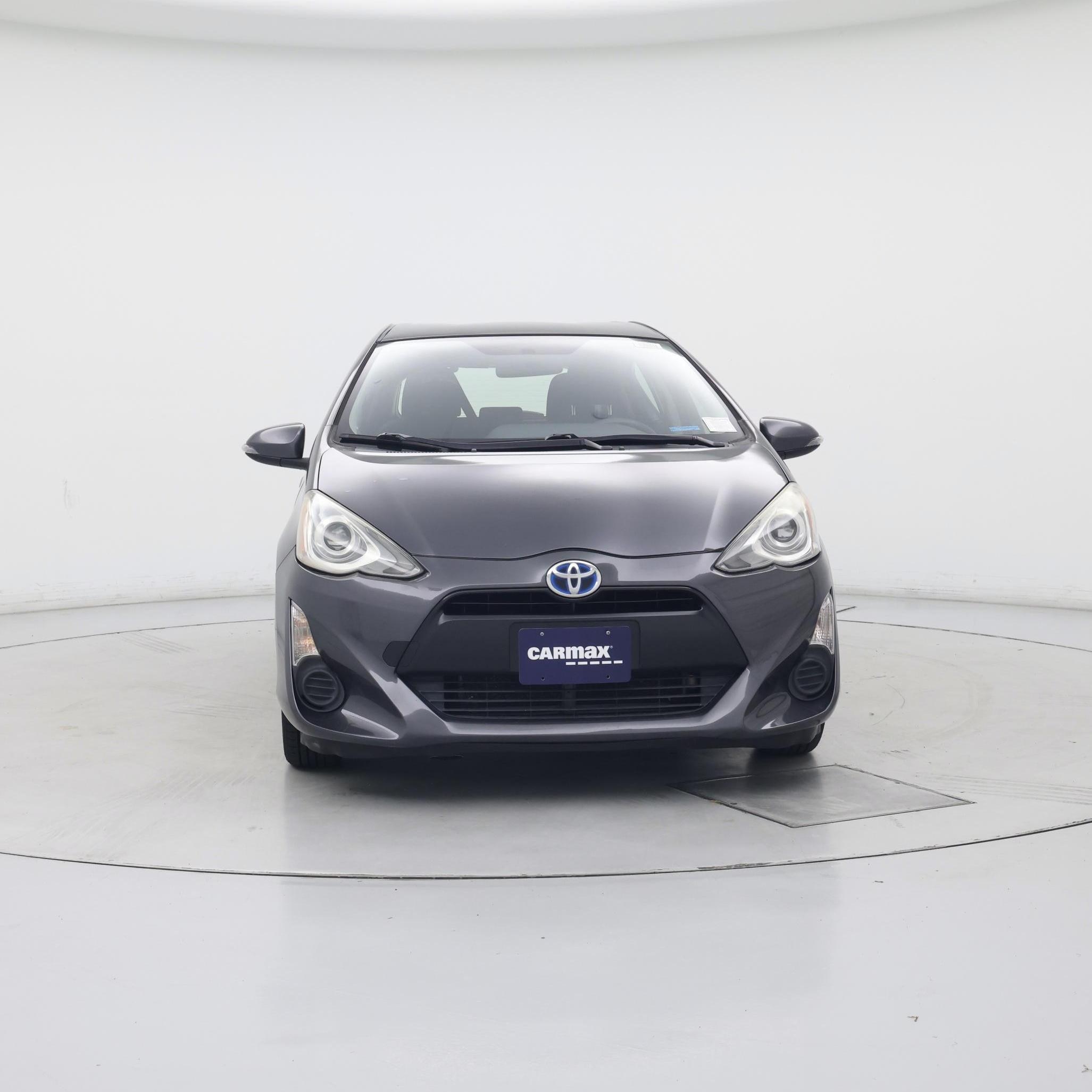 Thumbnail: 2015 Toyota Prius c - 5