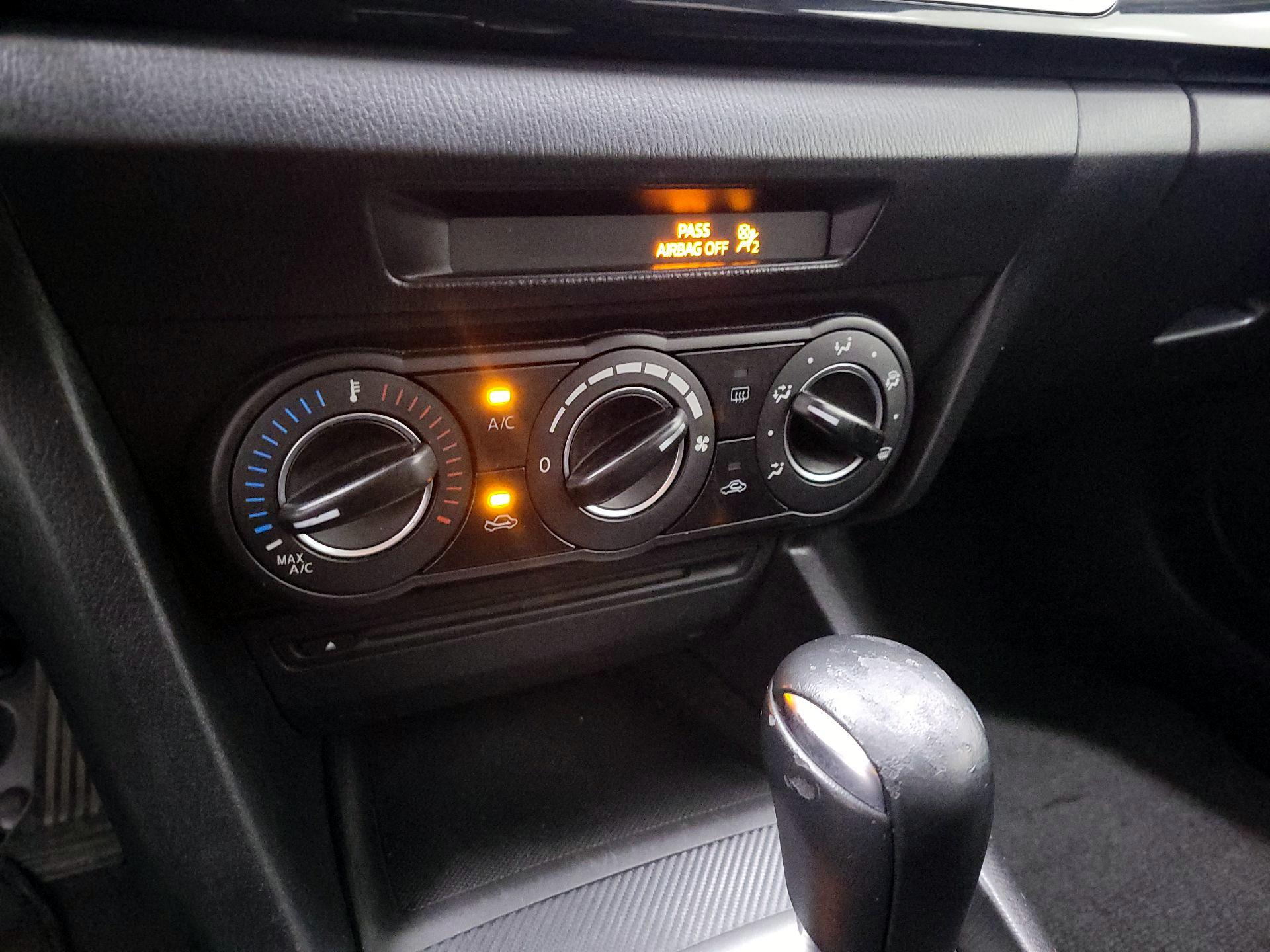 Thumbnail: 2014 Mazda Mazda3 - 15