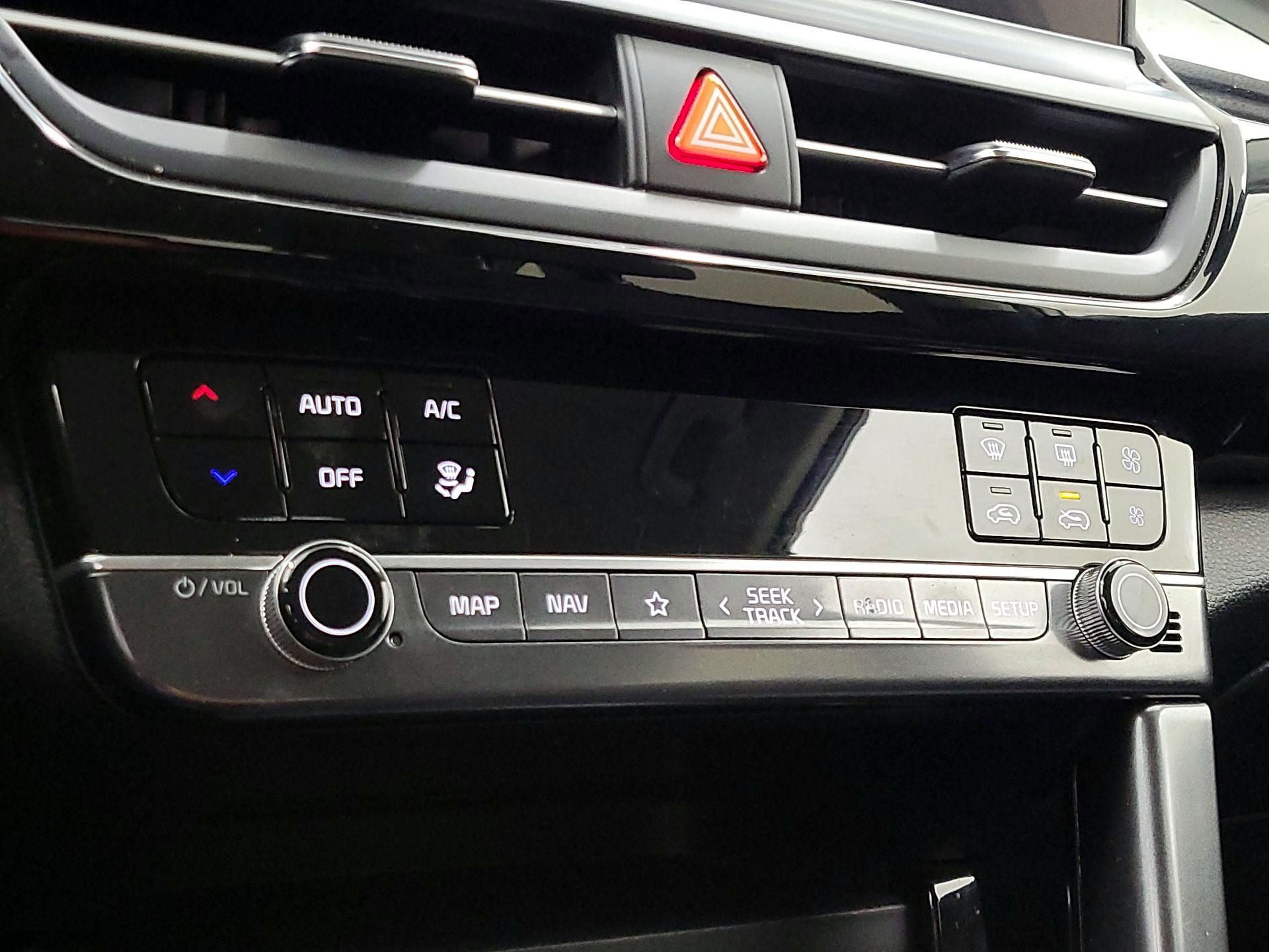 Thumbnail: 2024 Kia Seltos - 17