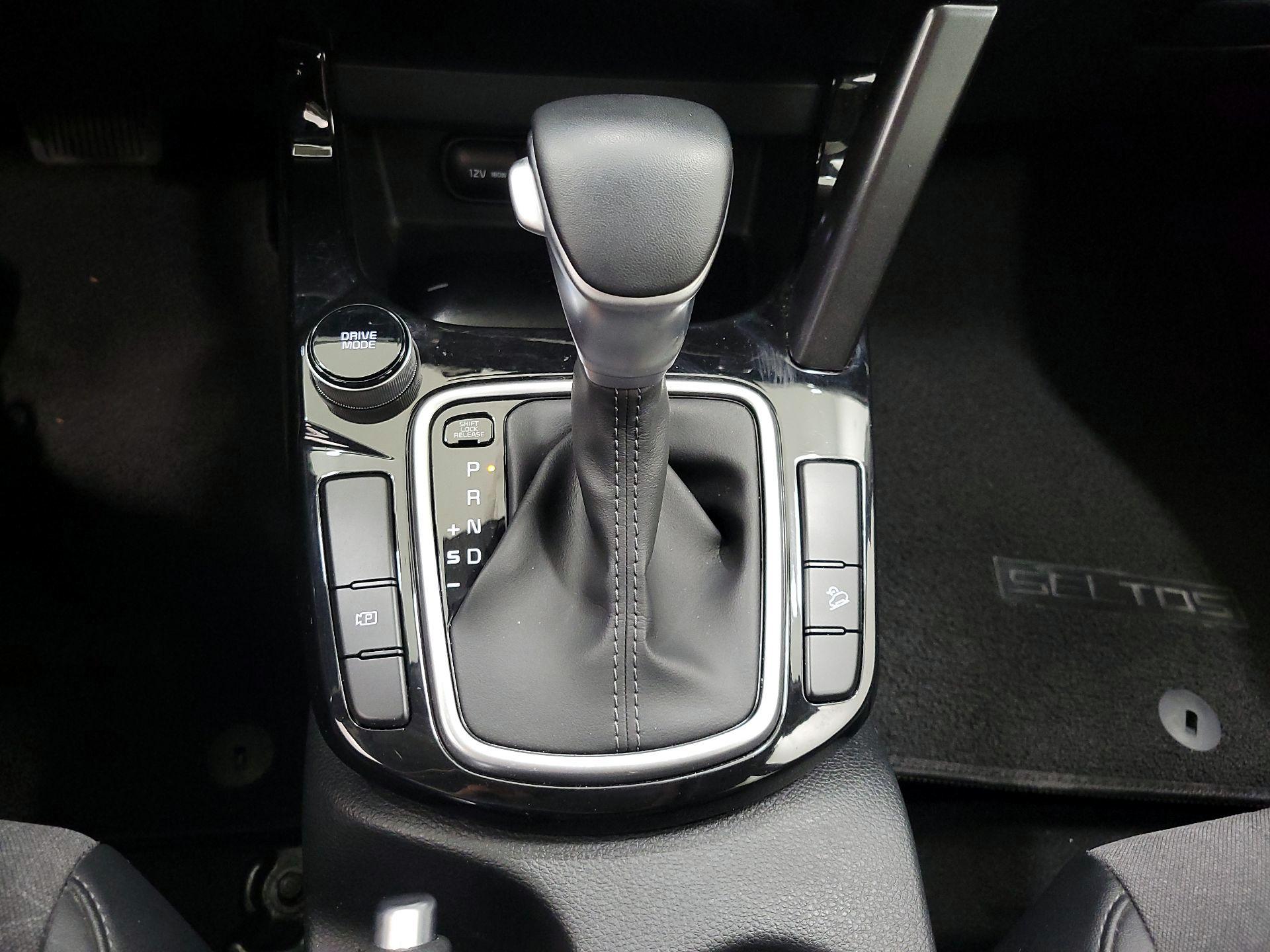 Thumbnail: 2024 Kia Seltos - 18