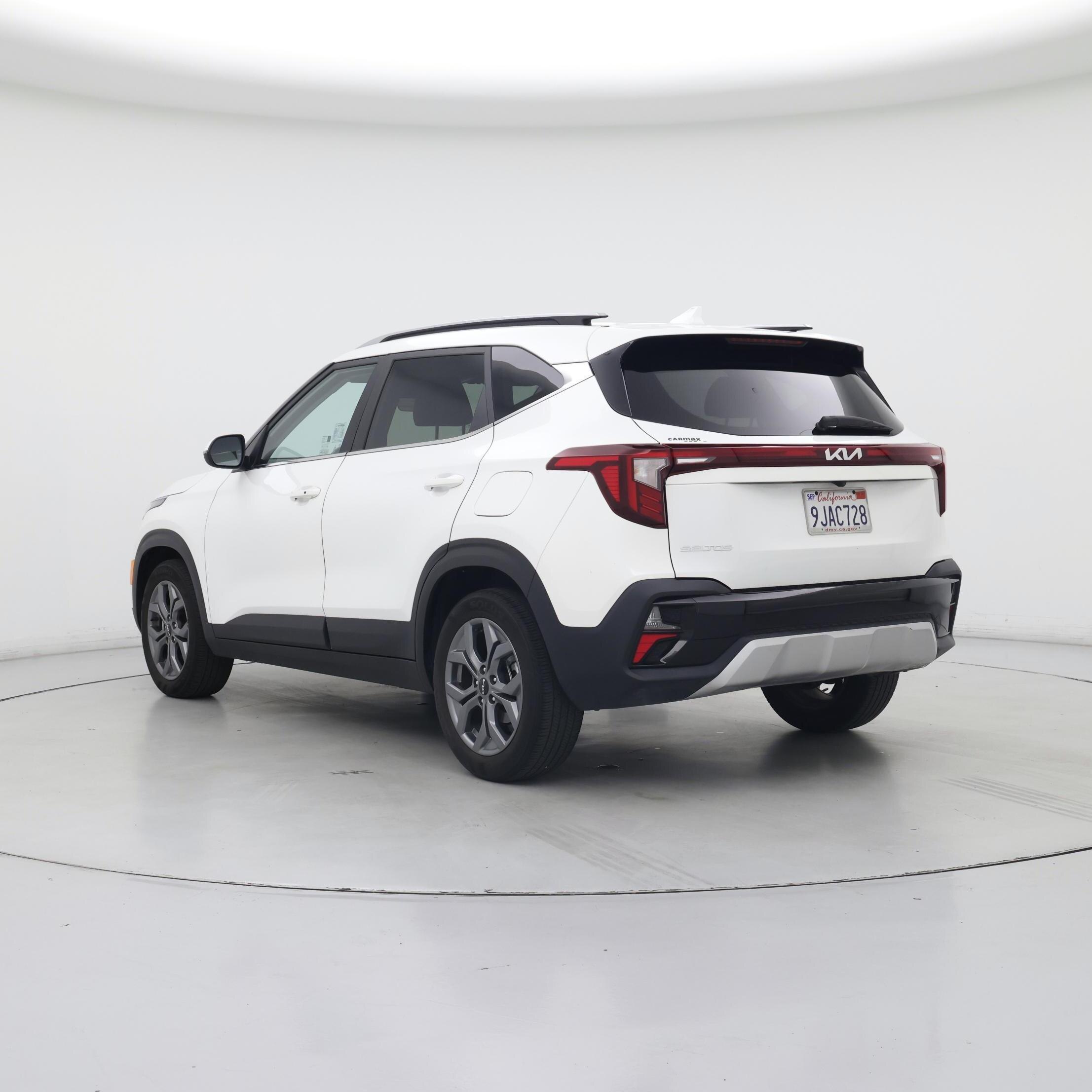 Thumbnail: 2024 Kia Seltos - 2