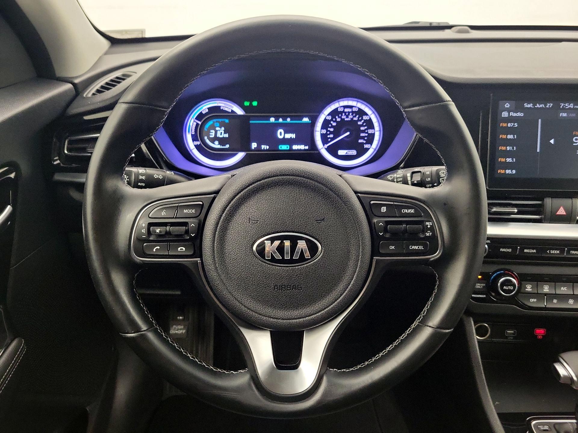 Thumbnail: 2021 Kia Niro - 10