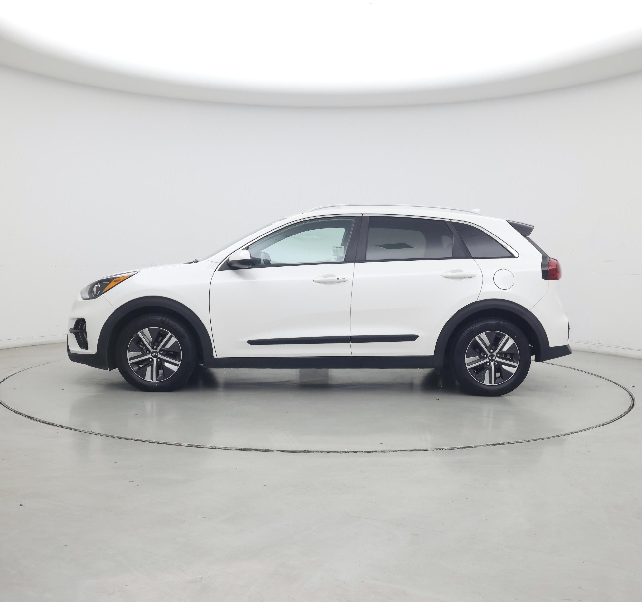 Thumbnail: 2021 Kia Niro - 3