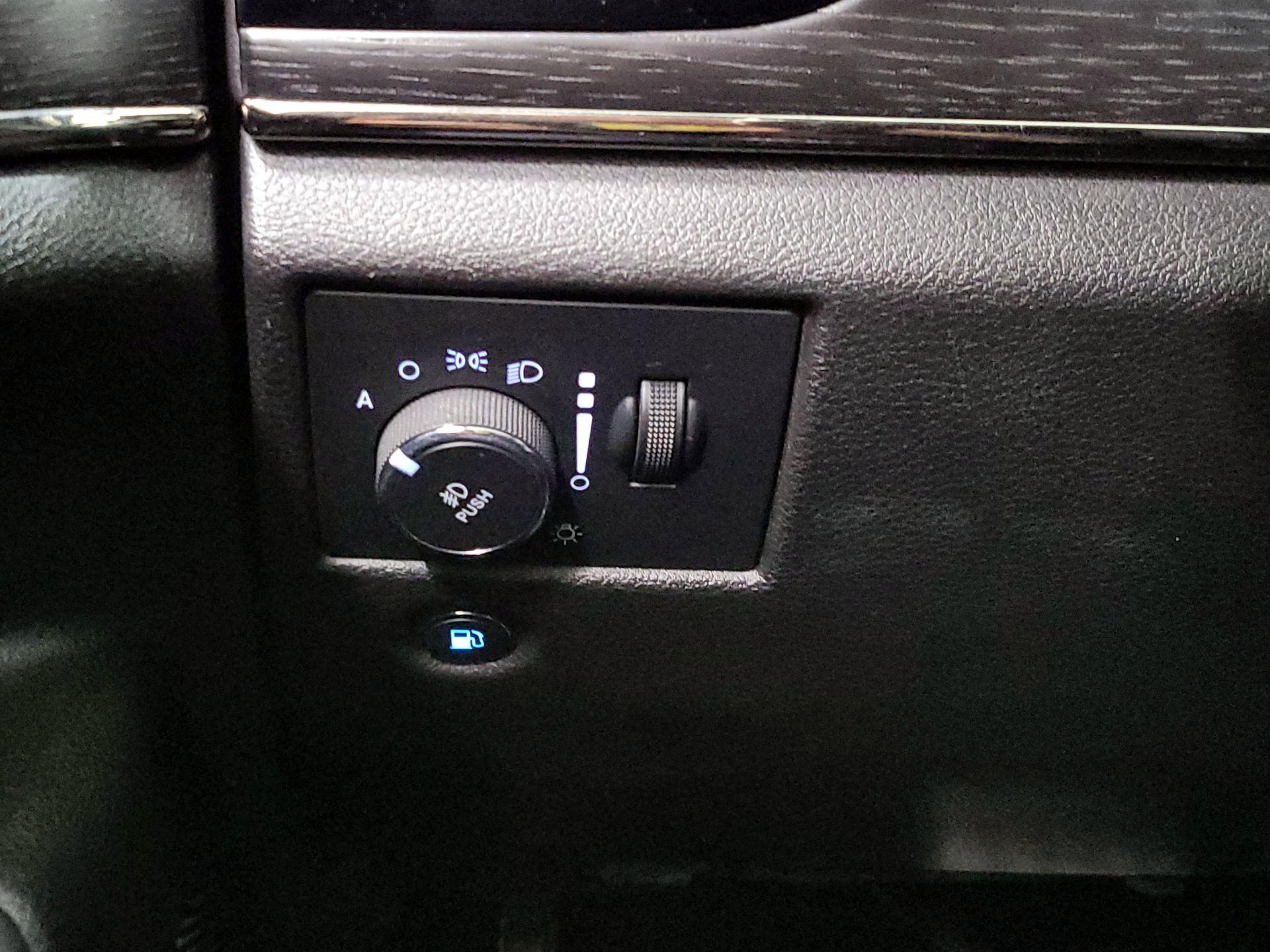 Thumbnail: 2021 Jeep Grand Cherokee - 13