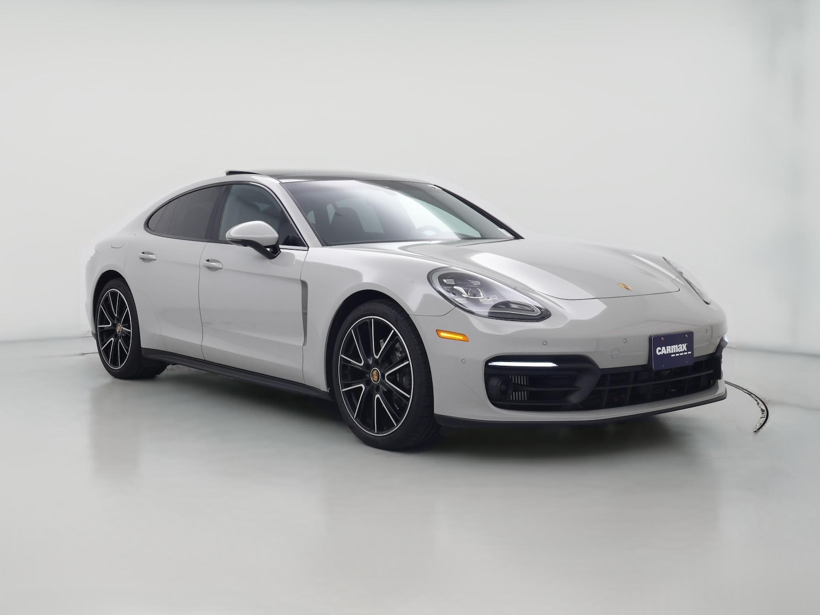 2023 Porsche Panamera Platinum Edition