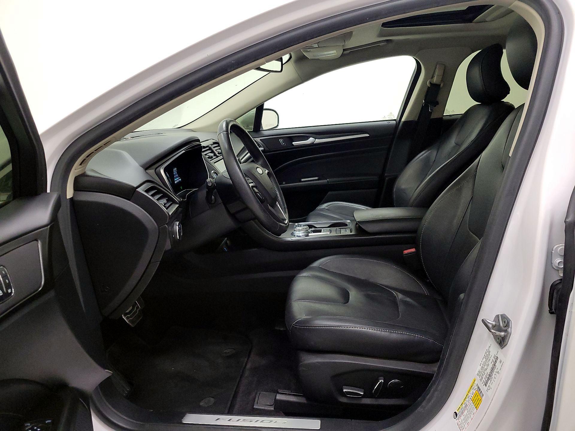 Thumbnail: 2017 Ford Fusion - 11