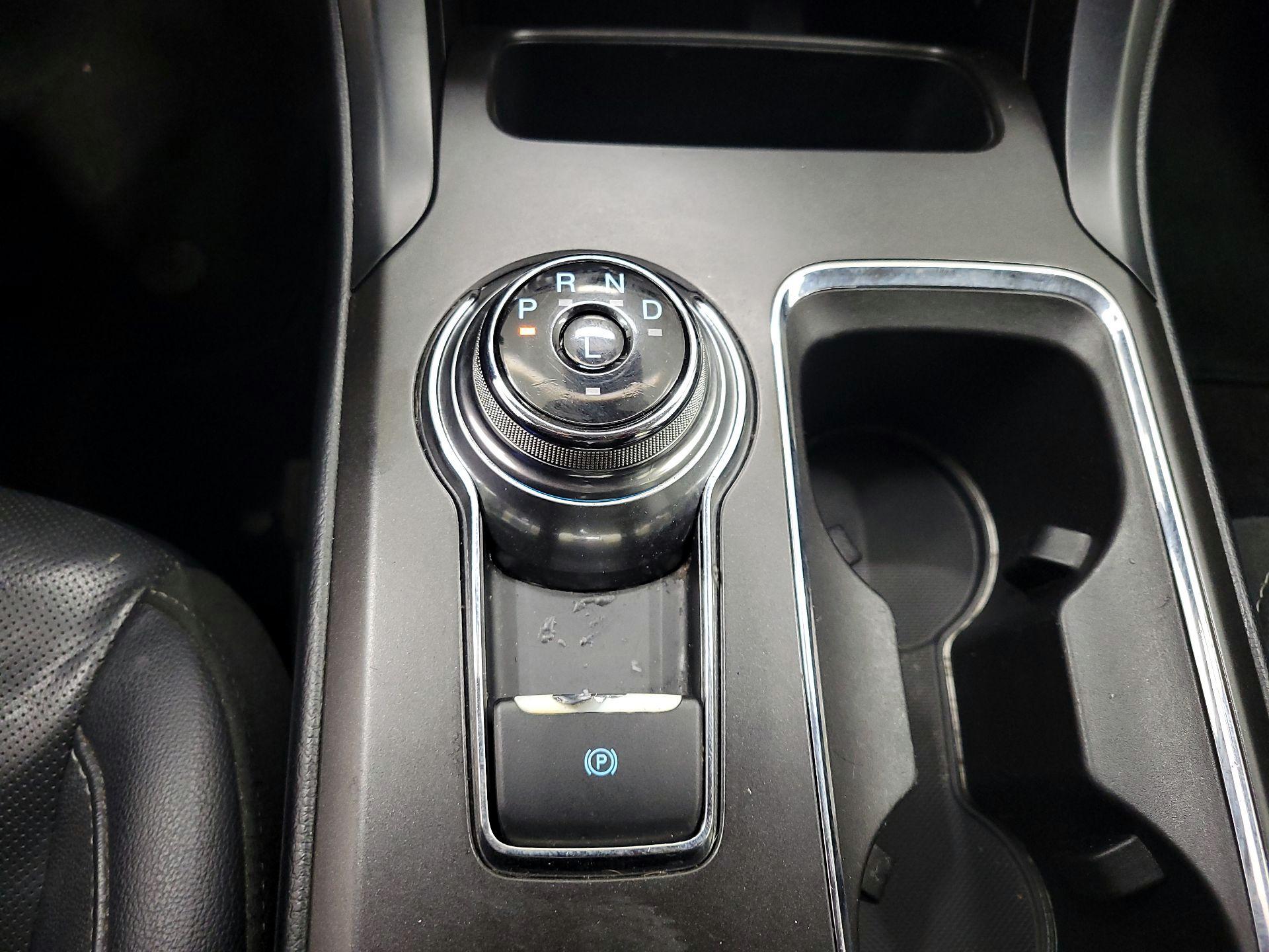 Thumbnail: 2017 Ford Fusion - 18