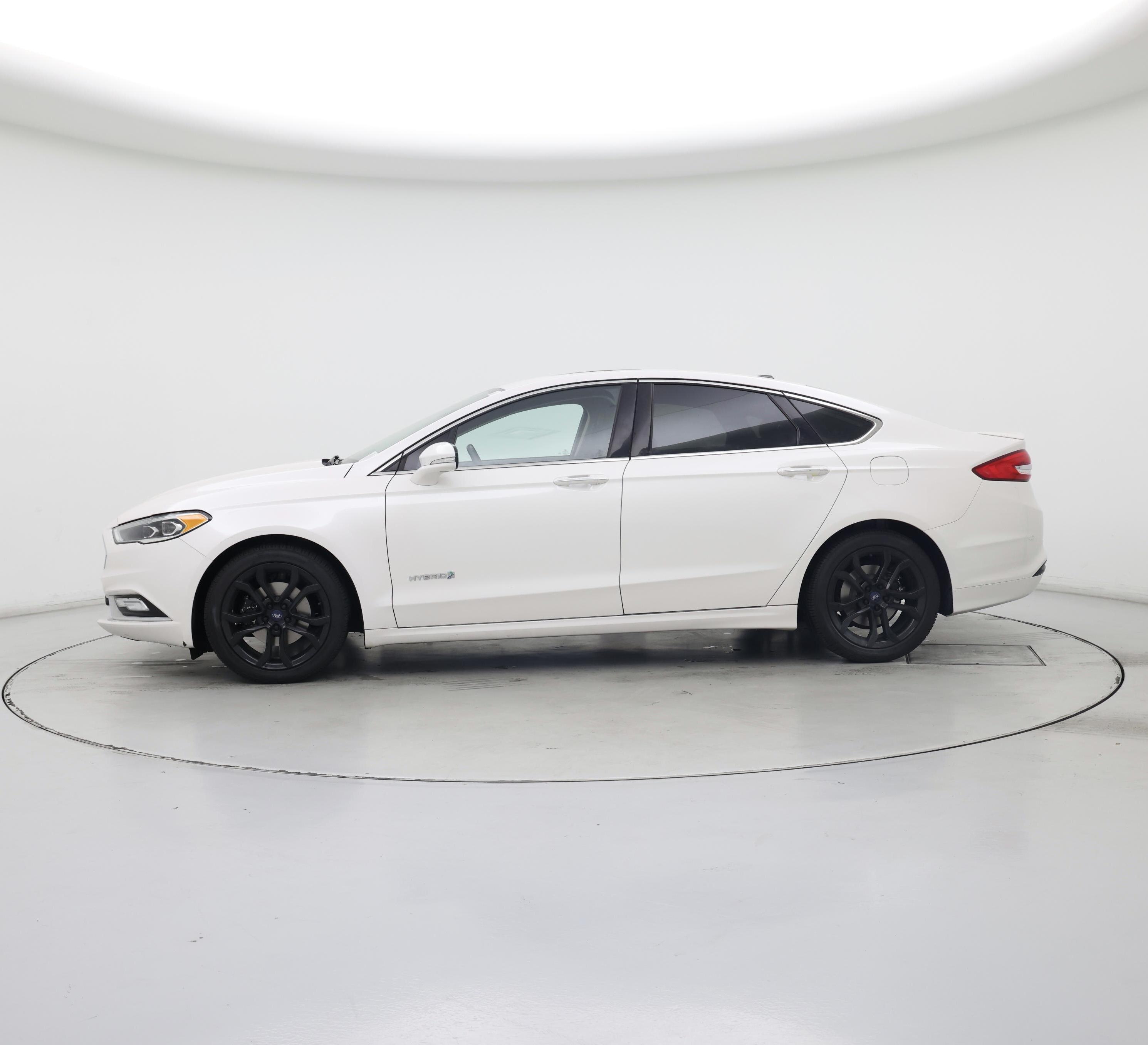 Thumbnail: 2017 Ford Fusion - 3